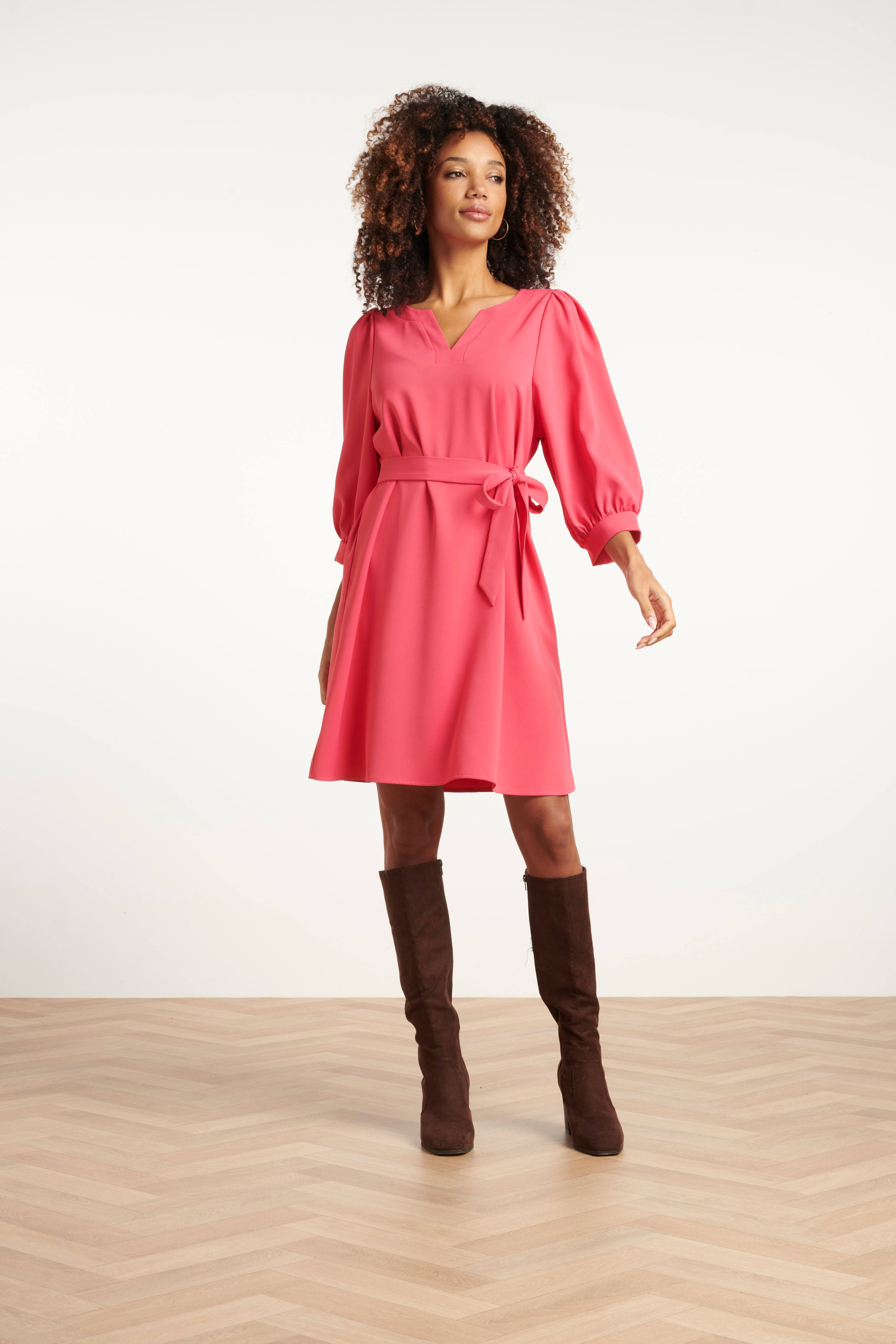 25634 Damesmarineblauwe Korte Jurk | Cerise