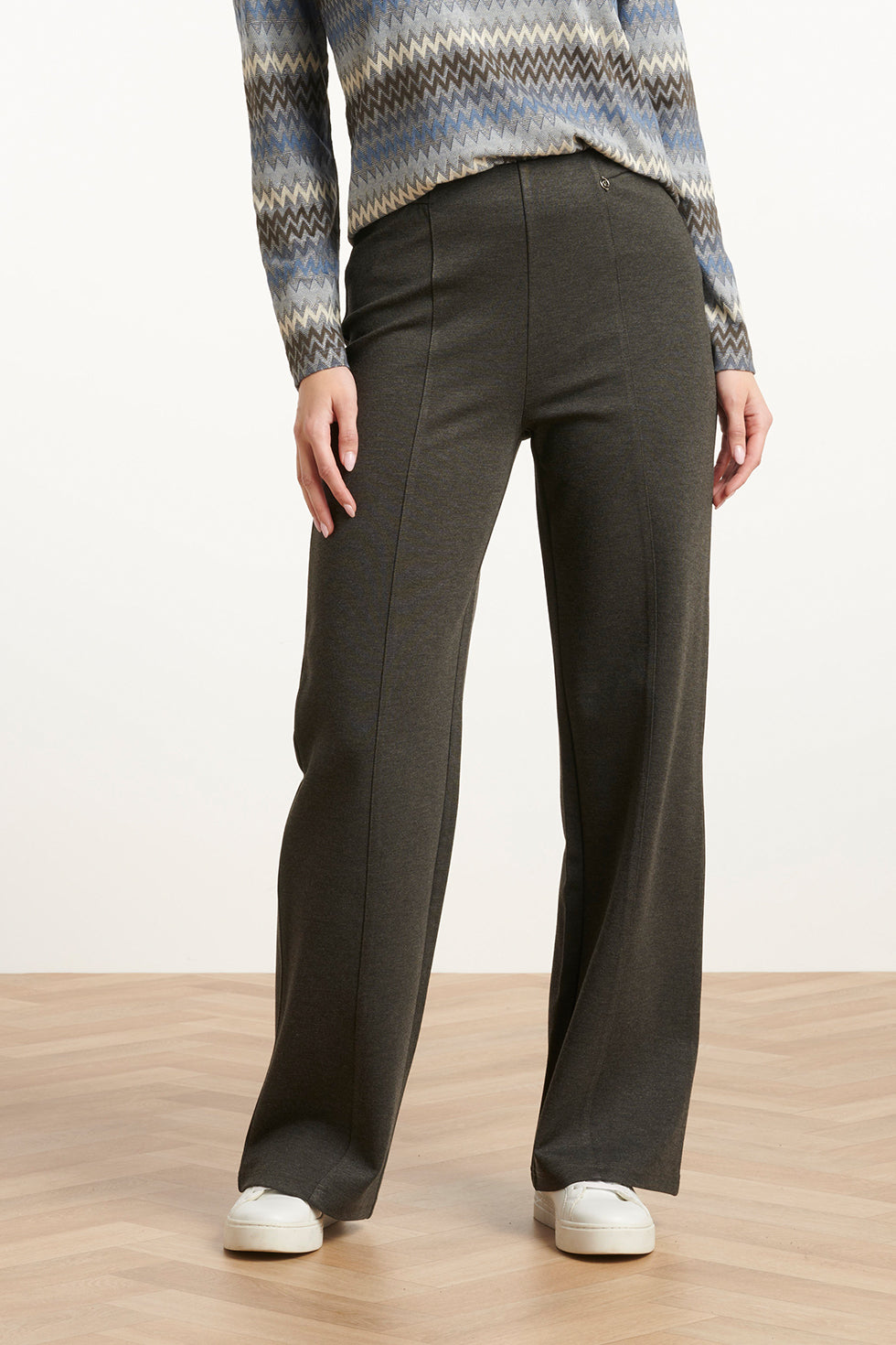 25636 Damesstretch Charcoal Broek Met Wijde Pijpen | Charcoal