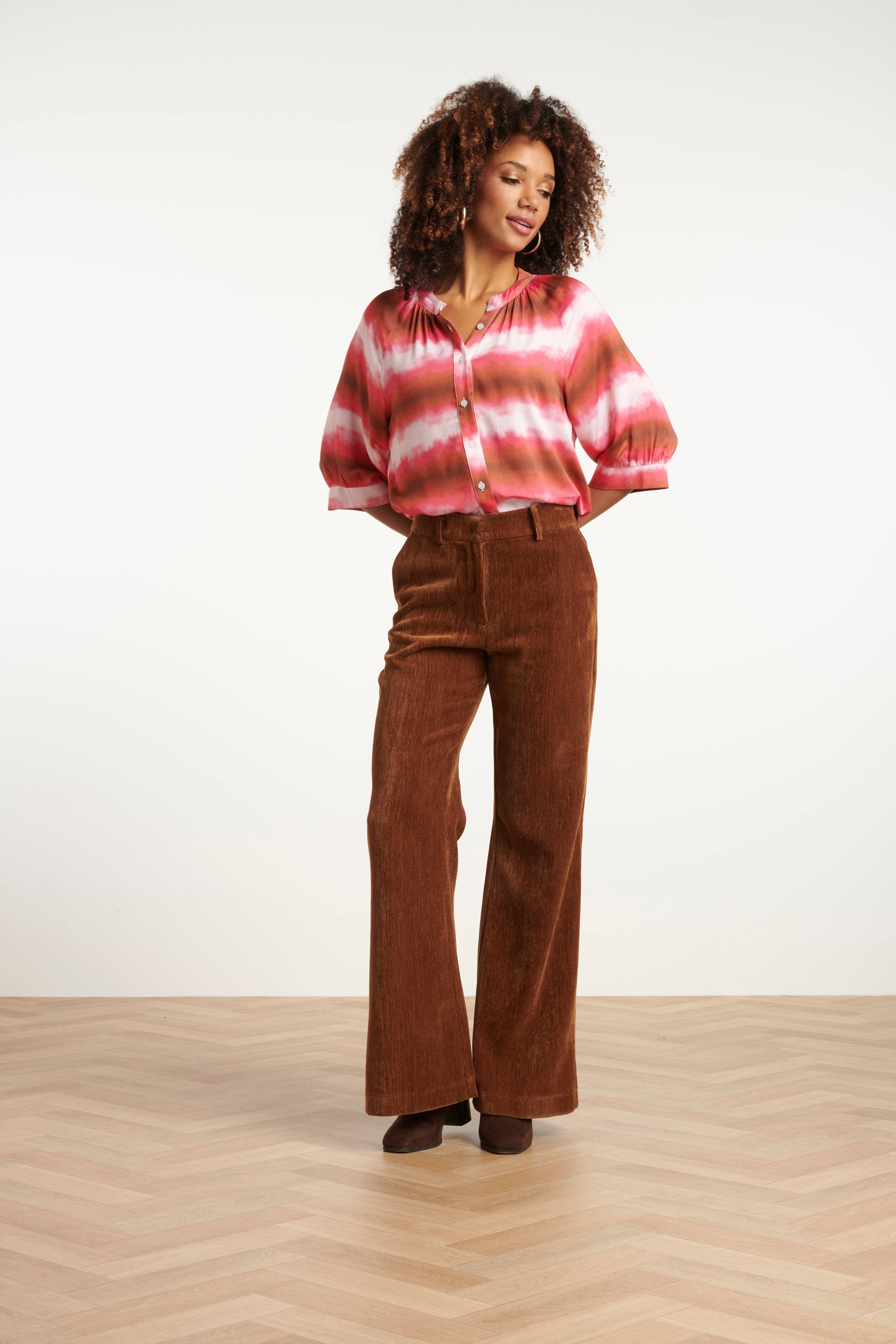 25648 Retro Chic Bruine Flared Broek | Brown