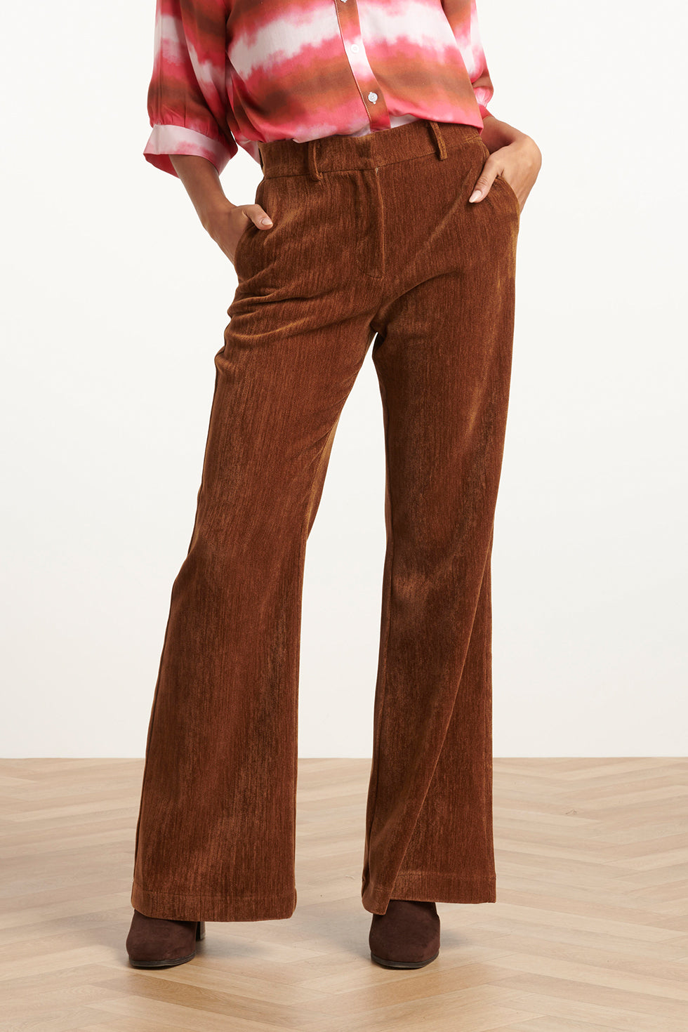 25648 Retro Chic Bruine Flared Broek | Brown