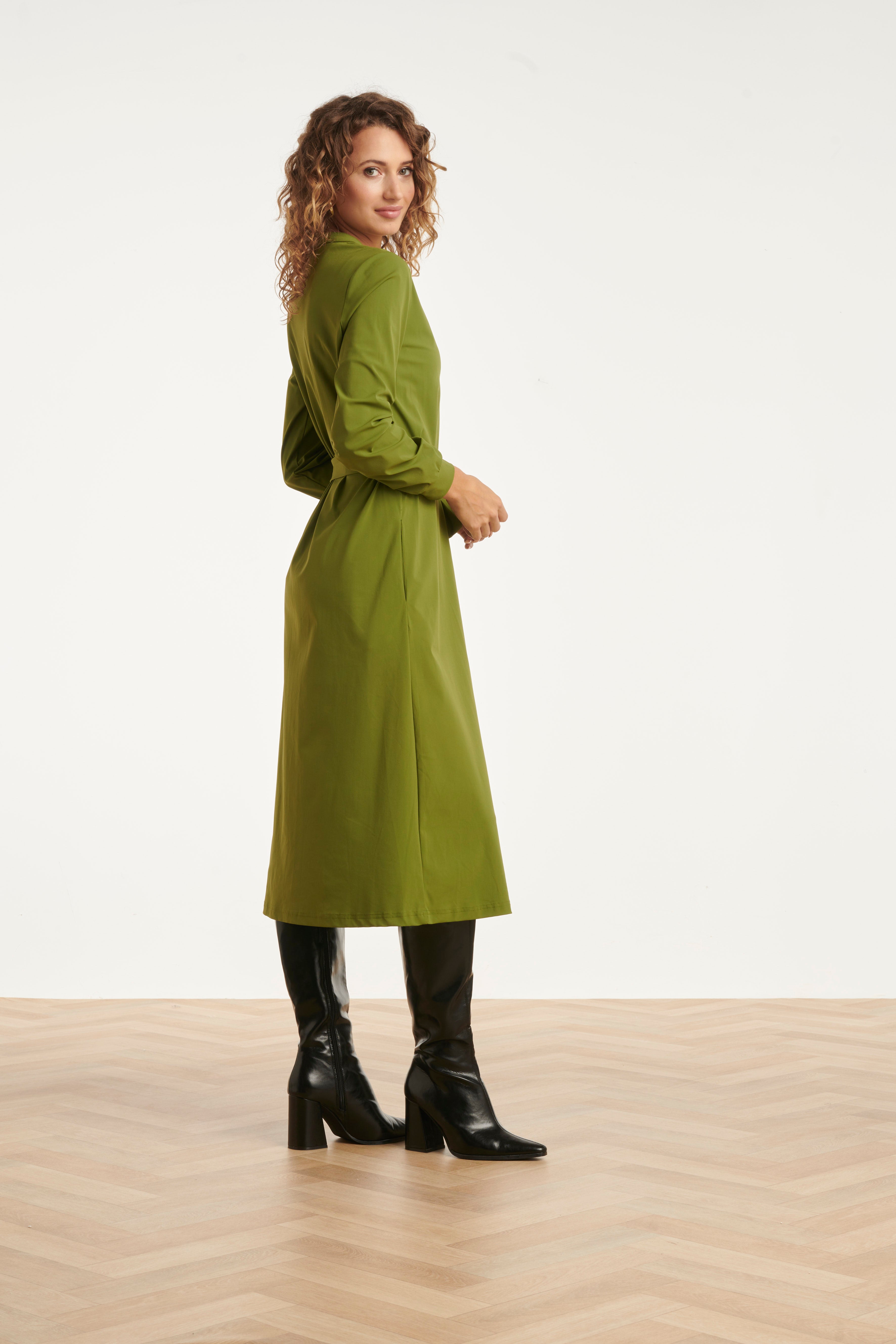 25657 Smashed Lemon Damesarmygroene Travelkwaliteit Midi Jurk | Army