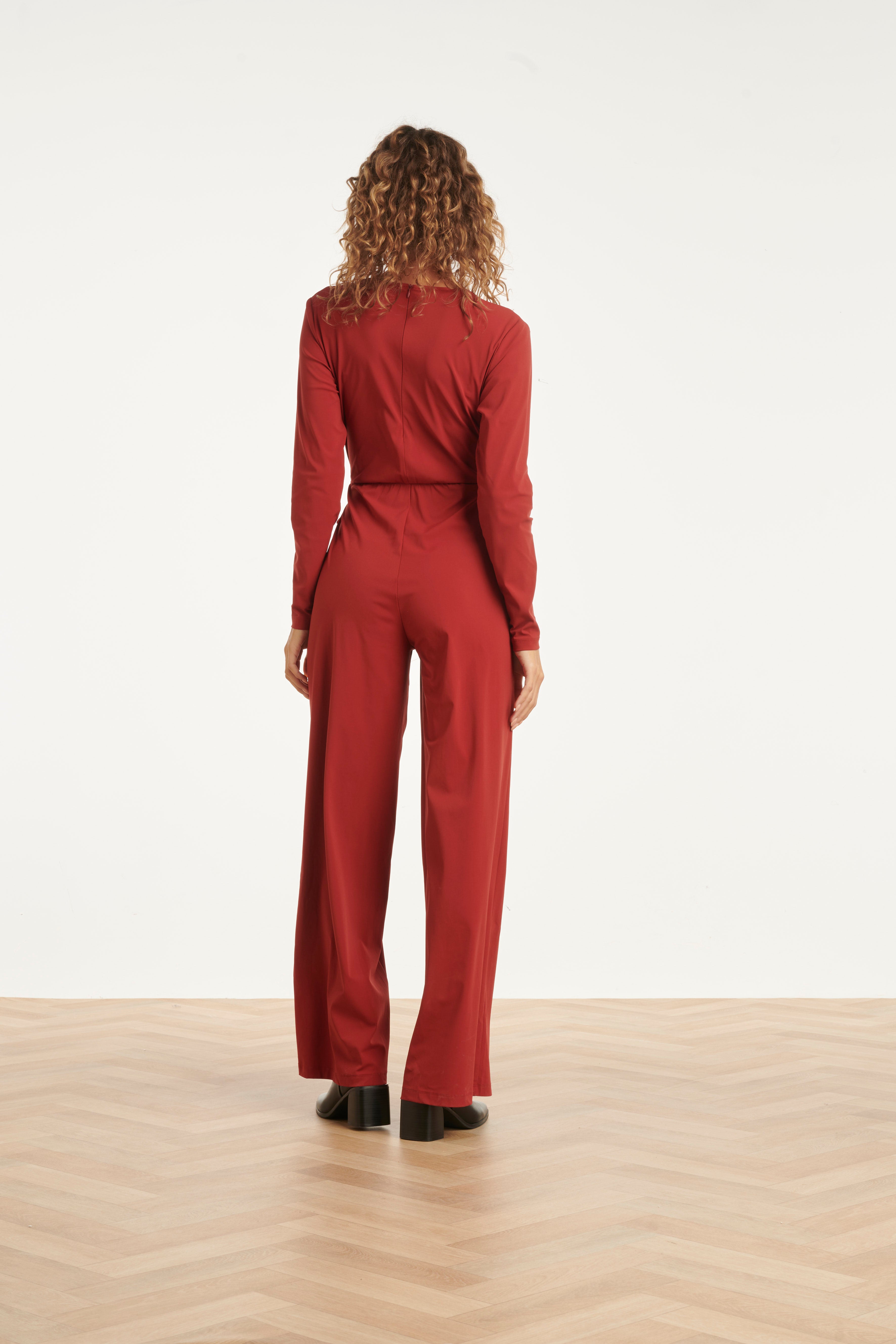 25667 Jumpsuit Met Ronde Hals In Travelkwaliteit | Bordeaux