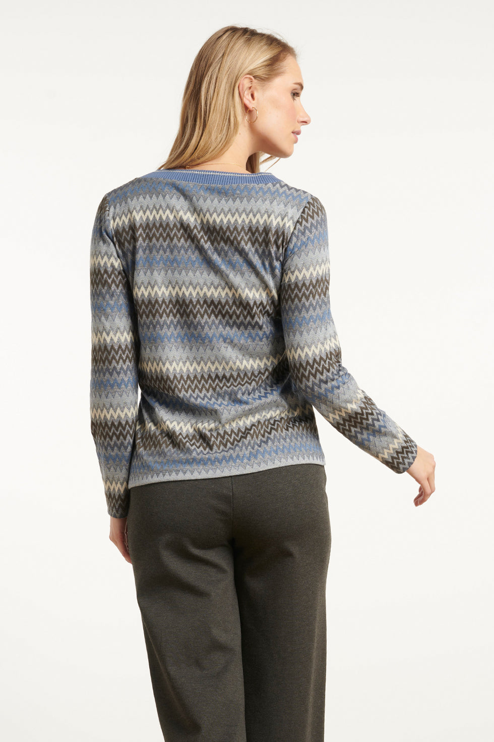 25671 Lichtblauw en Grijze Top met Zig-Zag Print | Light Blue - Grey