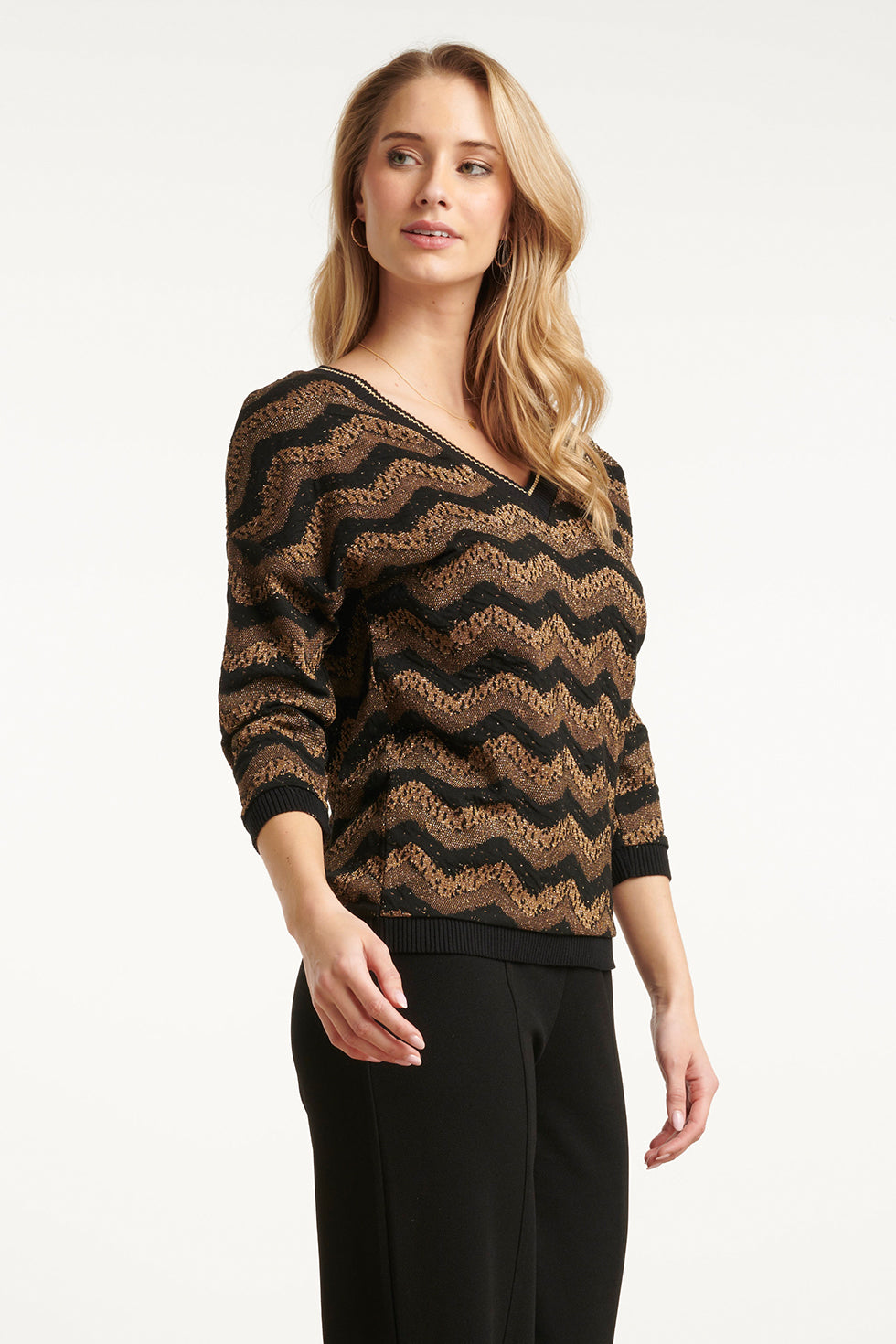 25674 Zig-Zag Top Met Zwart En Goud Lurex | Black - Gold