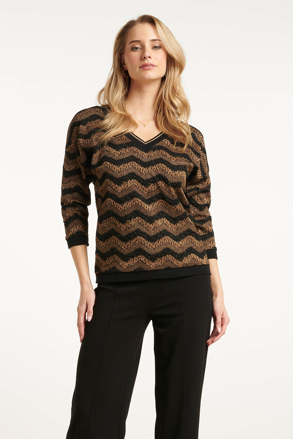 25674 Zig-Zag Top Met Zwart En Goud Lurex | Black - Gold