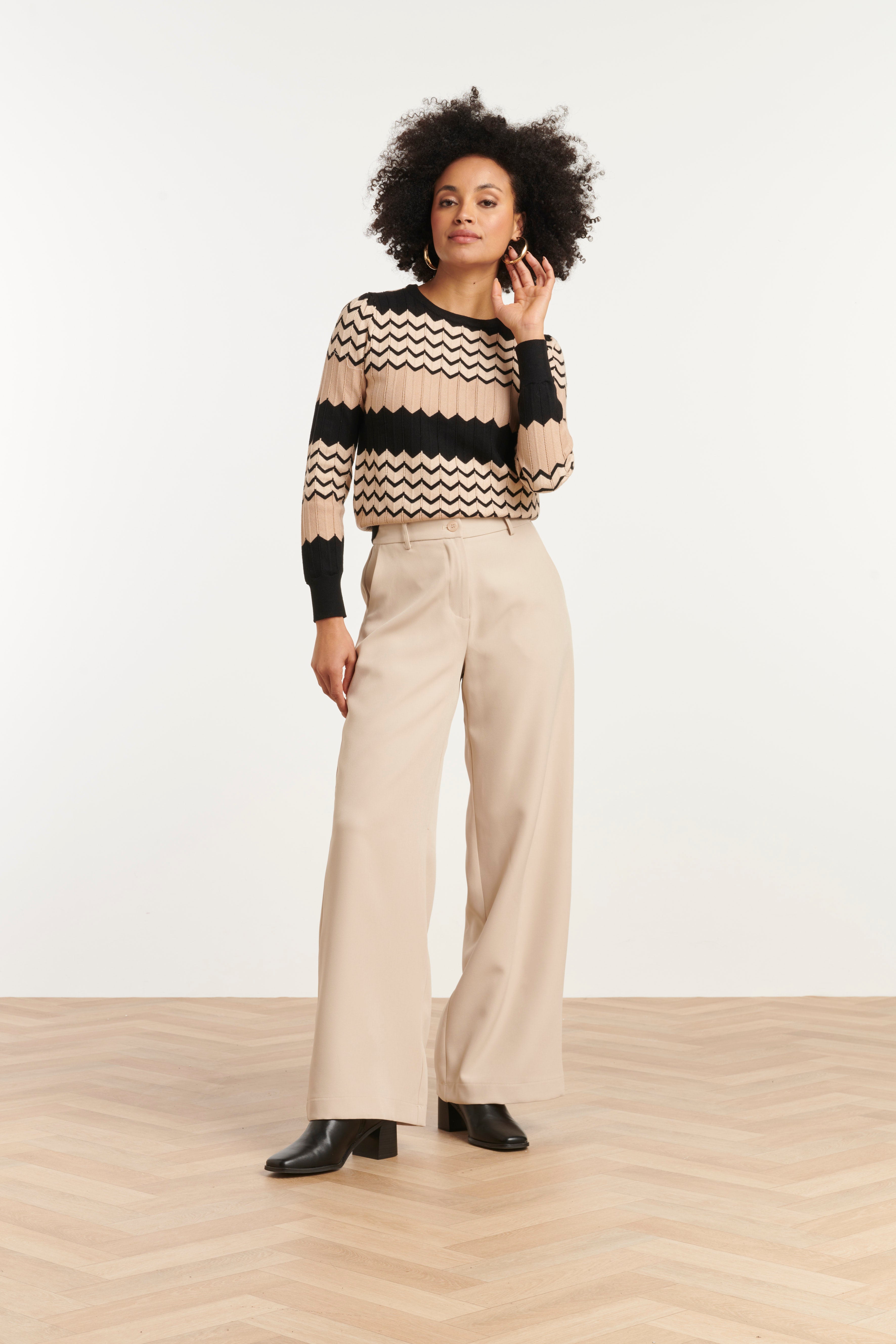 25735 – Smashed Lemon Gebreide top met zigzagpatroon | Black - Muticolour