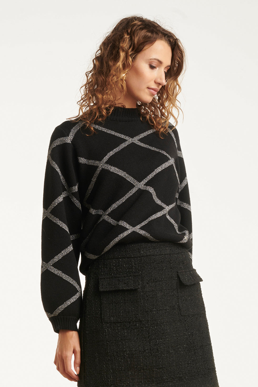 25738 – Gebreide Trui Met Ruitdessin | Black - Silver