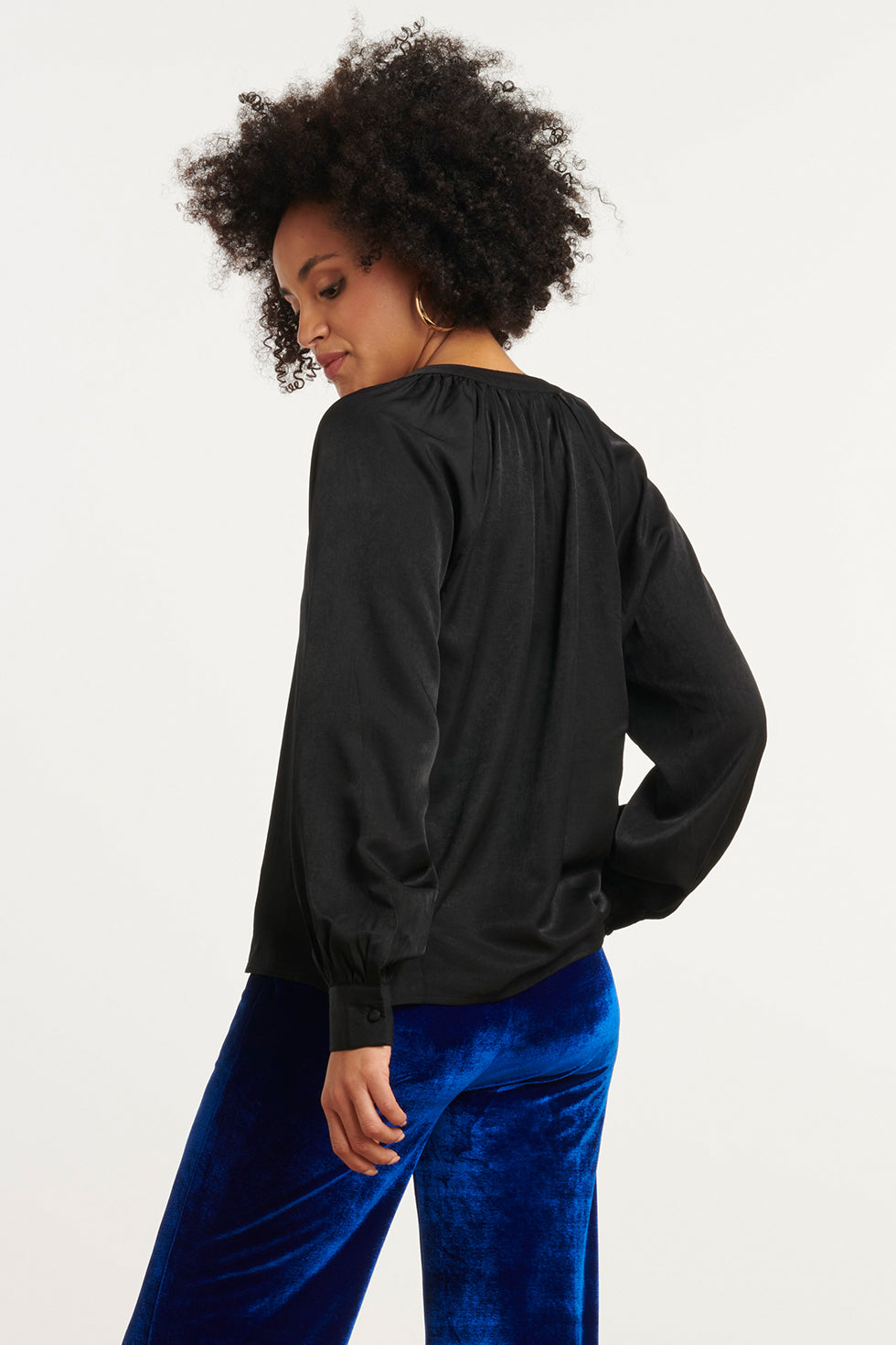 25752 – Satijnlook Blouse Met Knoopsluiting | Black