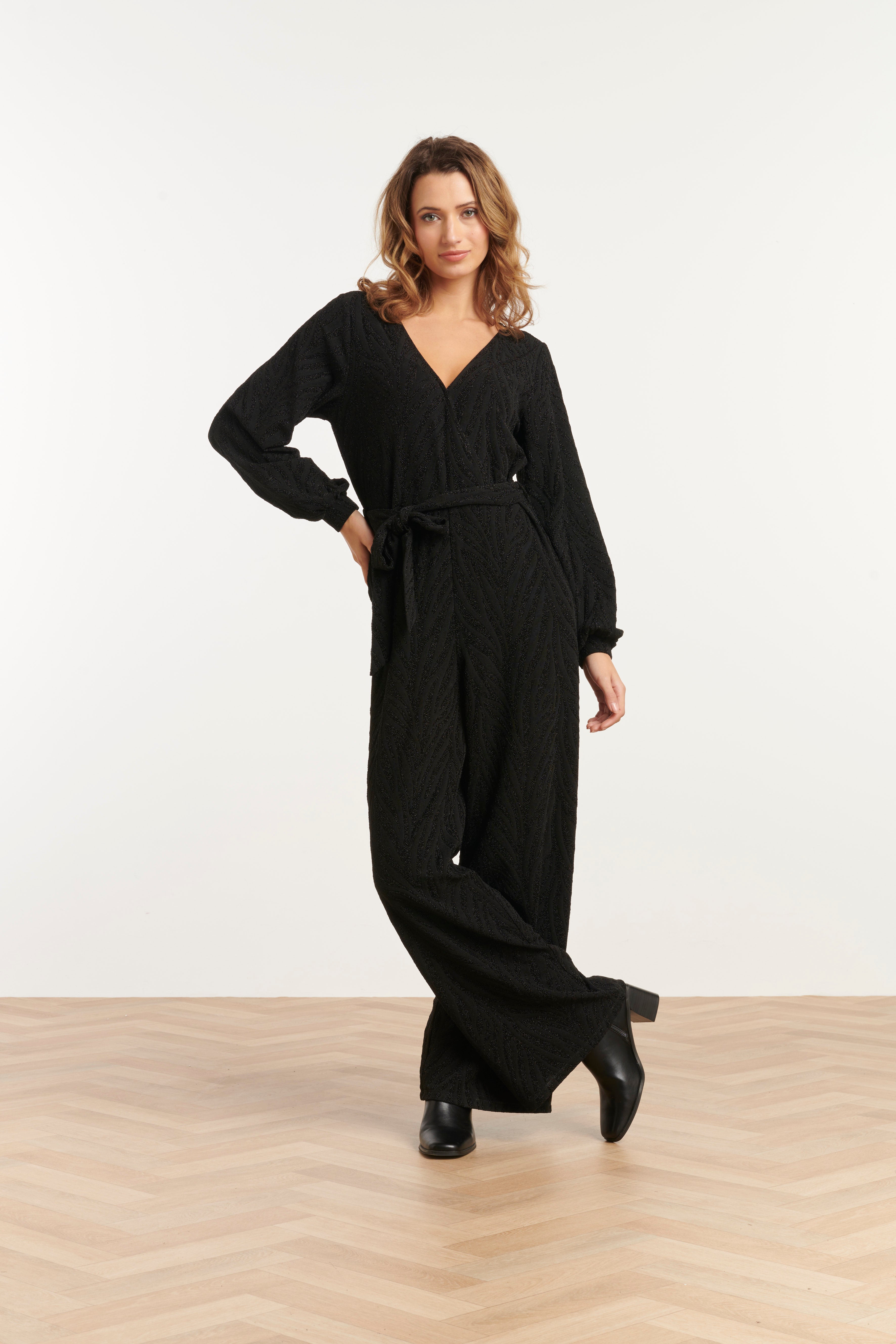 25757 – Smashed Lemon Jumpsuit met tailleaccent | Black