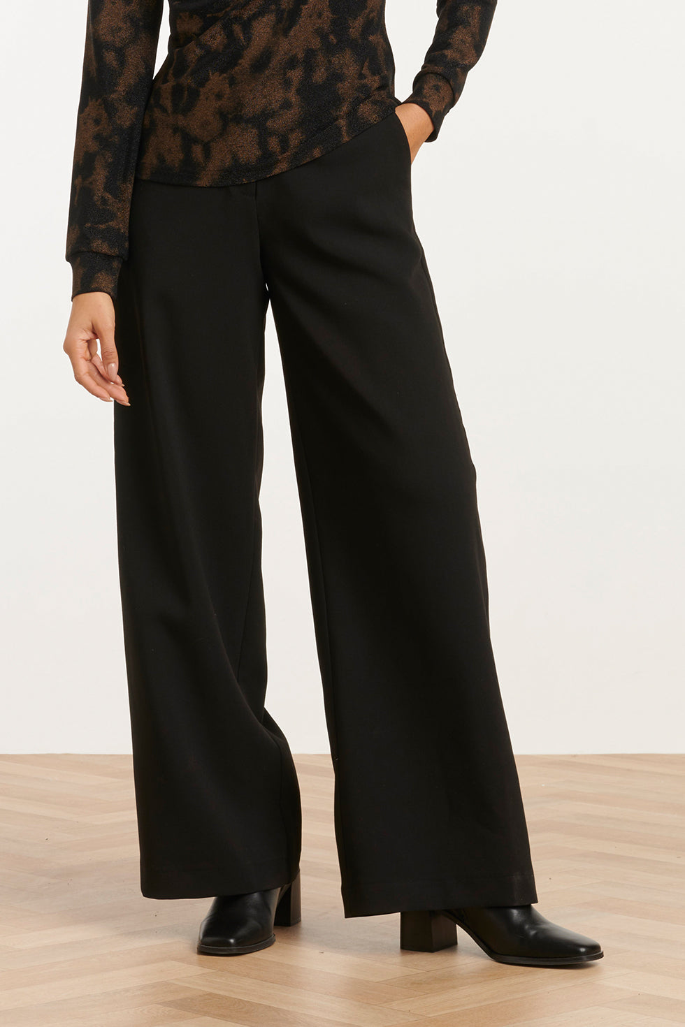 25759 – Pu Broek Met Rechte Pijp | Black