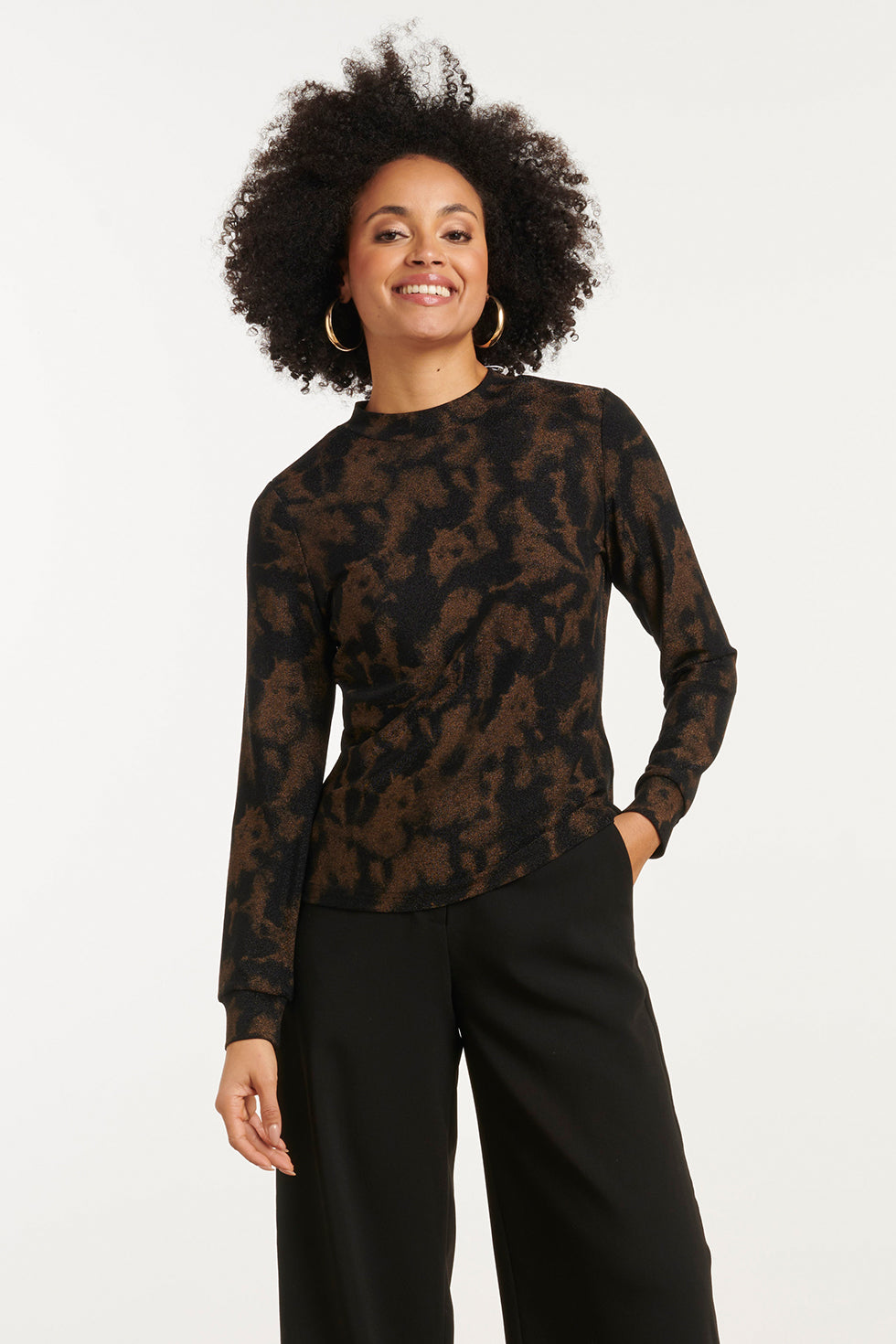 25768 – Top Met Abstracte Print | Black - Gold