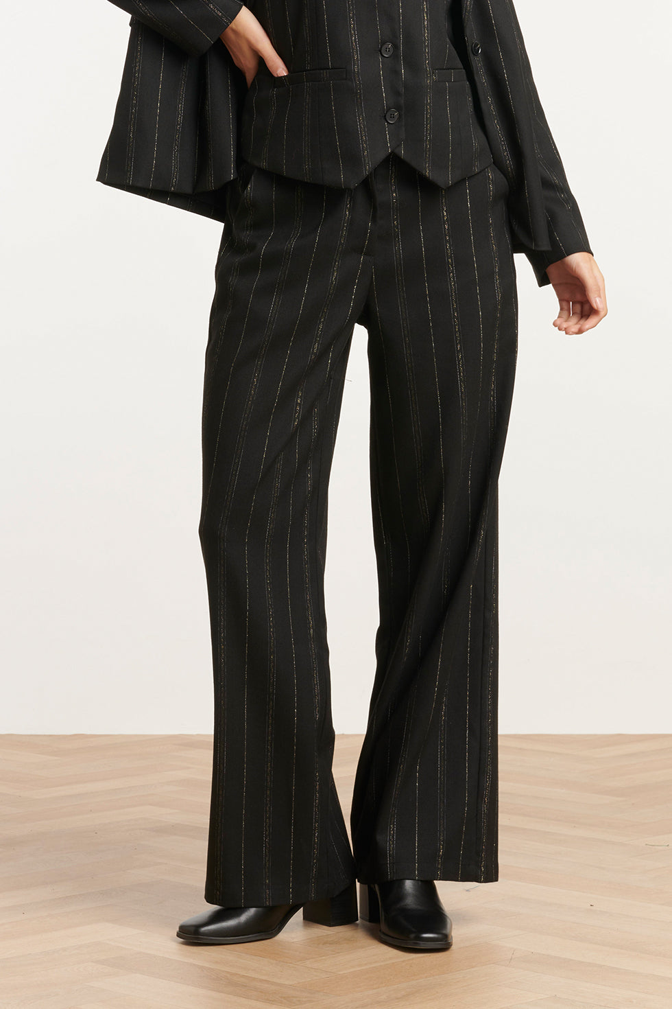 25779 – Broek Met Fijn Streepdessin | Black