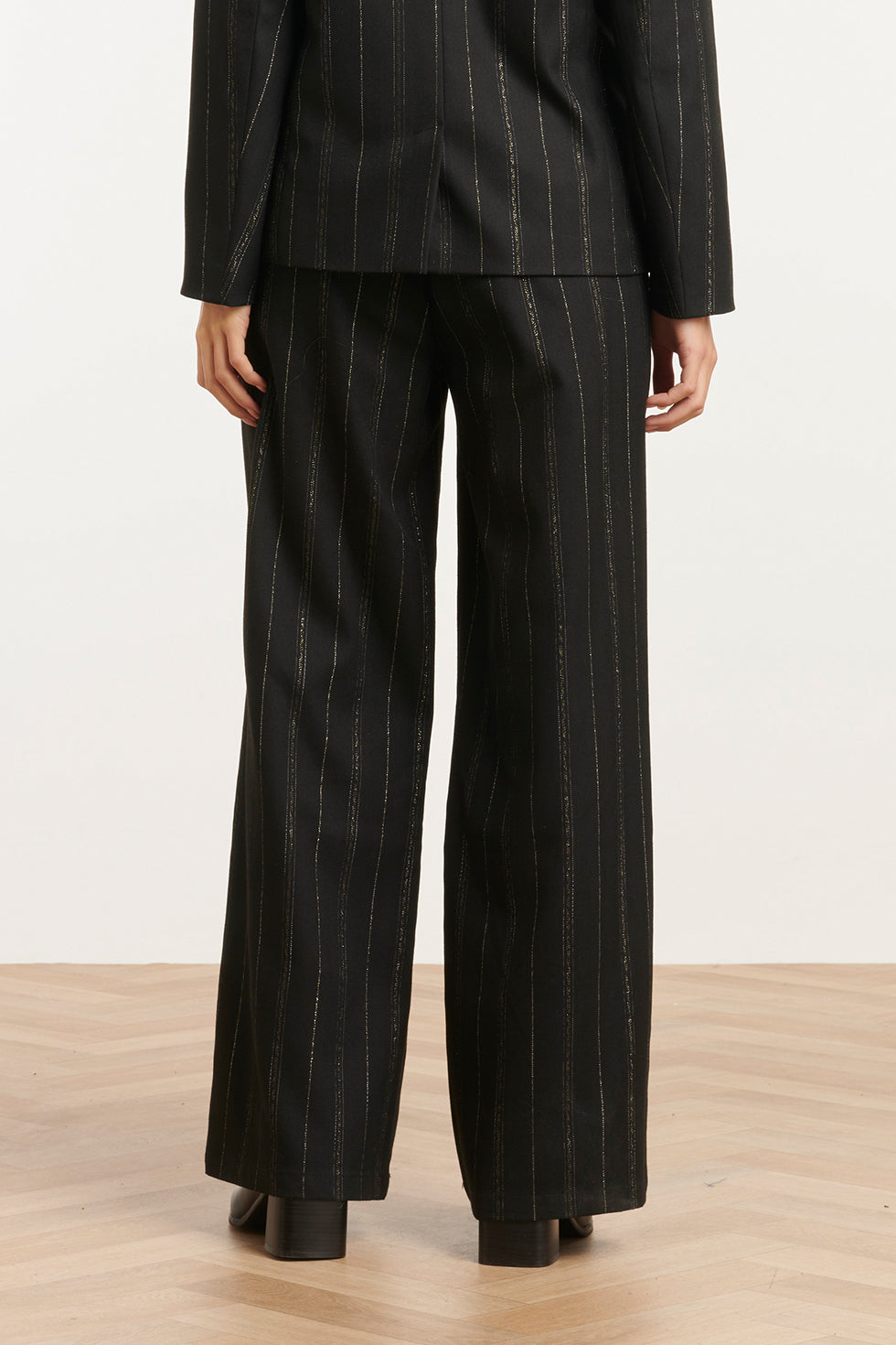 25779 – Broek Met Fijn Streepdessin | Black