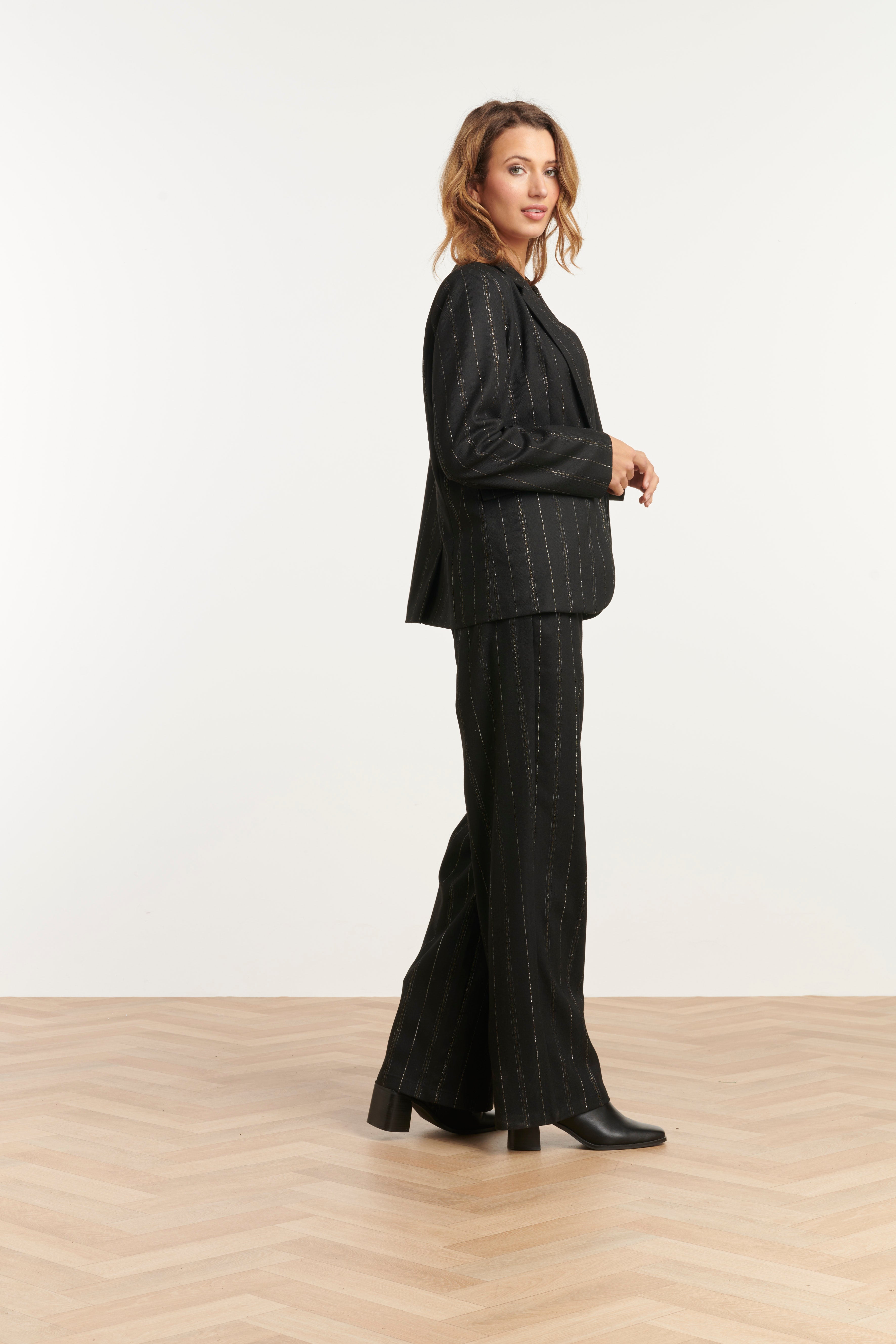 25780 – Blazer Met Subtiel Streepdessin | Black