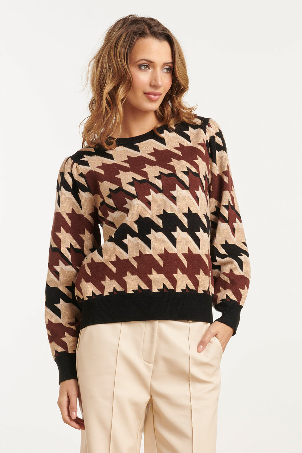 25787 – Knit Top Met Pied-De-Poule Motief | Sand - Muticolour