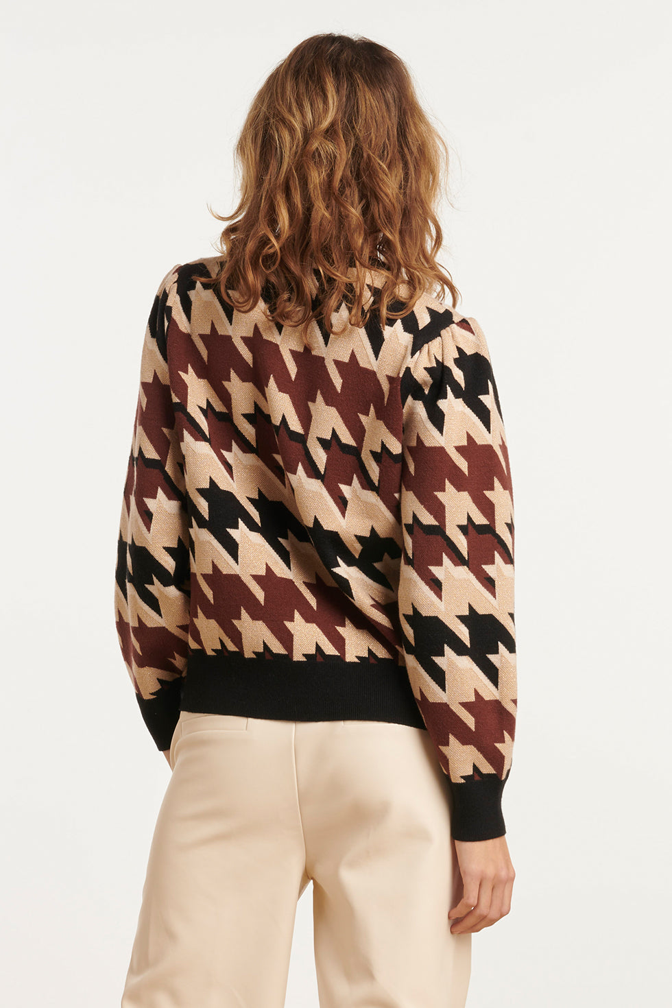 25787 – Knit Top Met Pied-De-Poule Motief | Sand - Muticolour