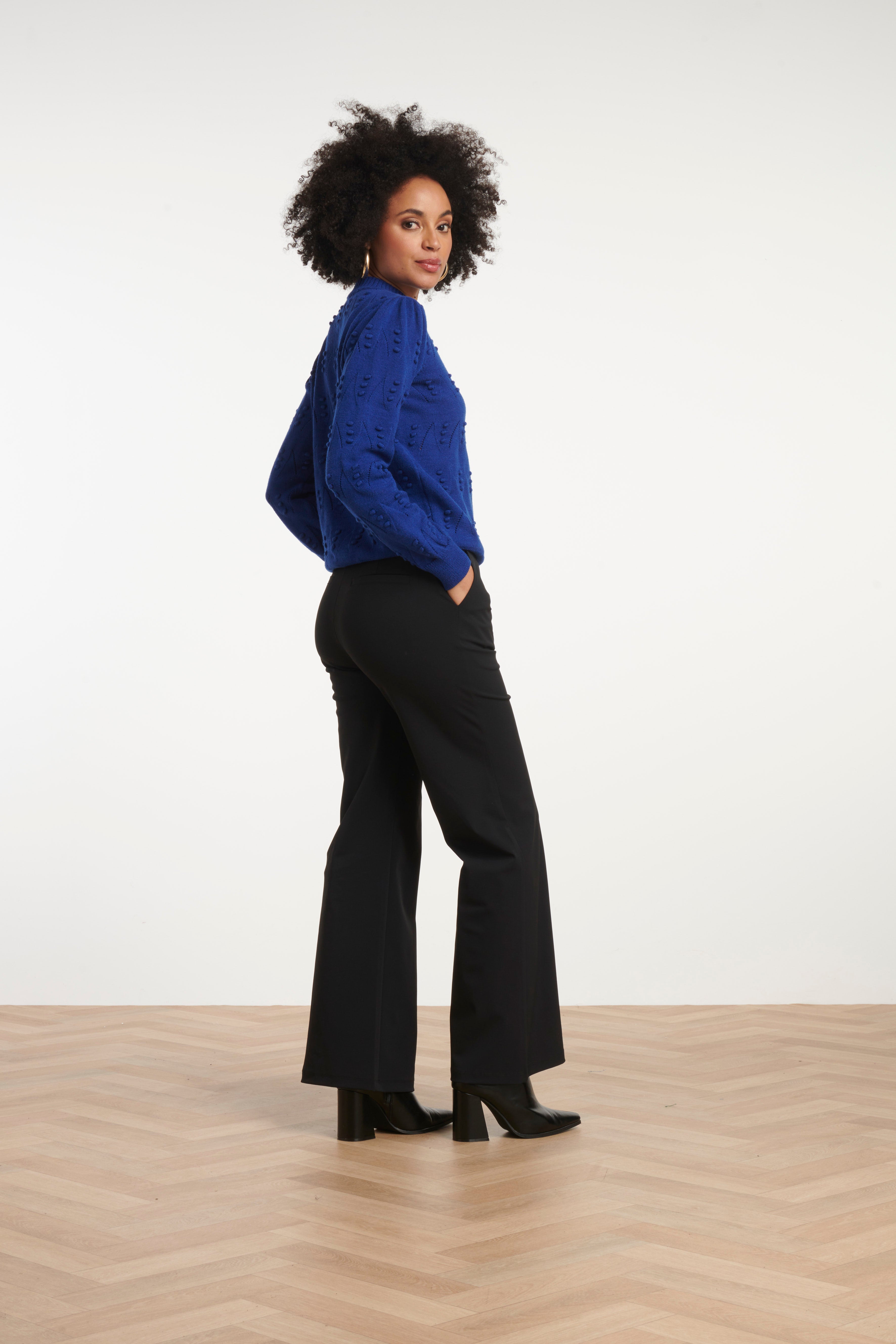 25810 – Made In Italy Gebreide Trui Met Bolletjesstructuur | Cobalt