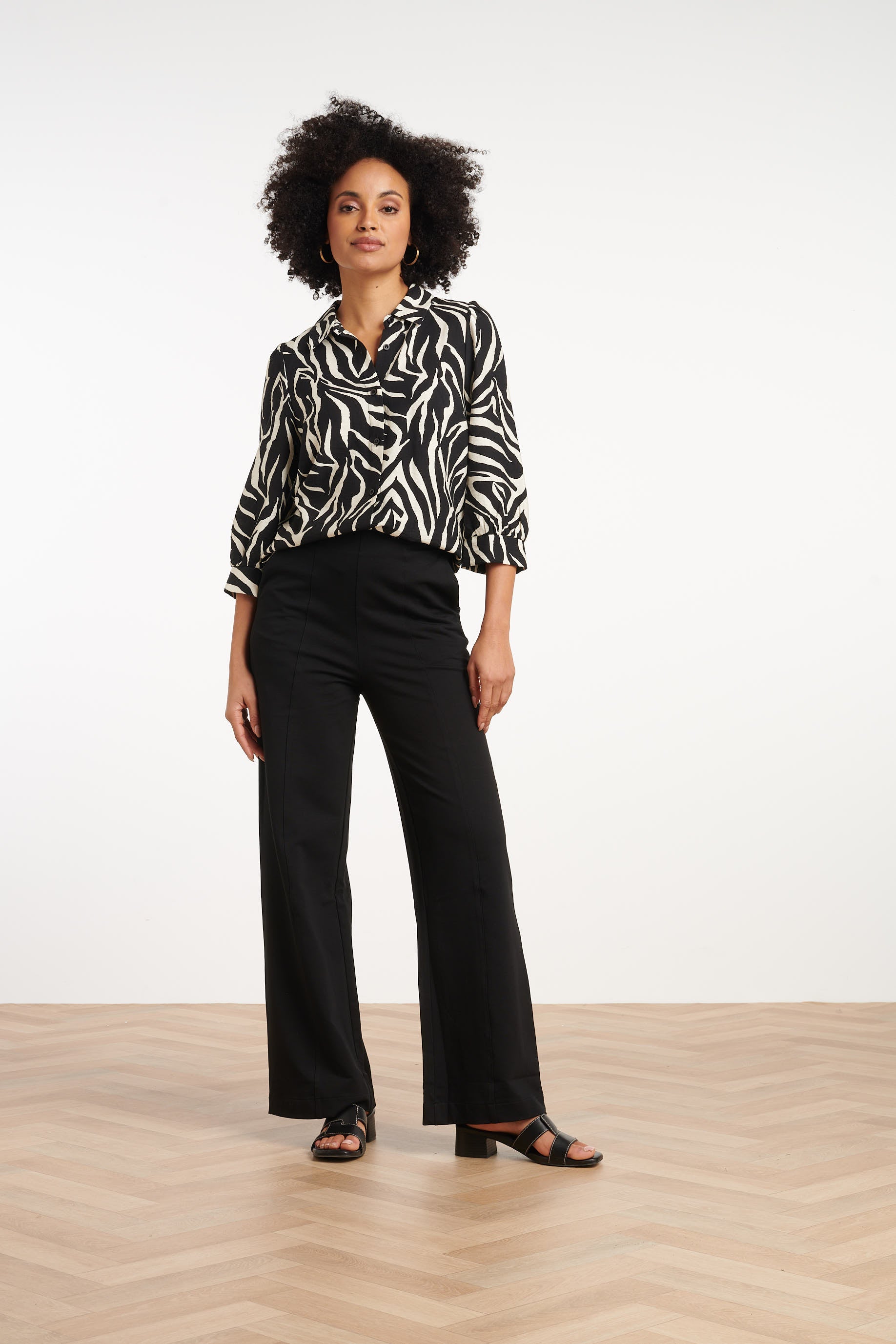 35126, Tops | Black-Off-White