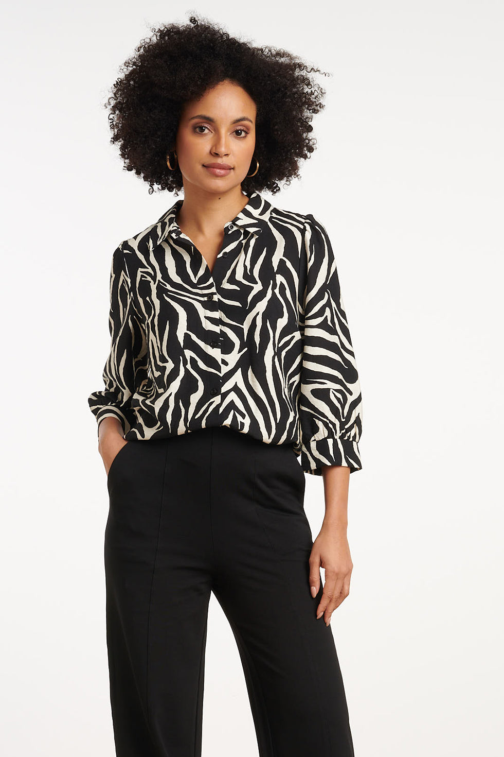 35126, Tops | black-off-white