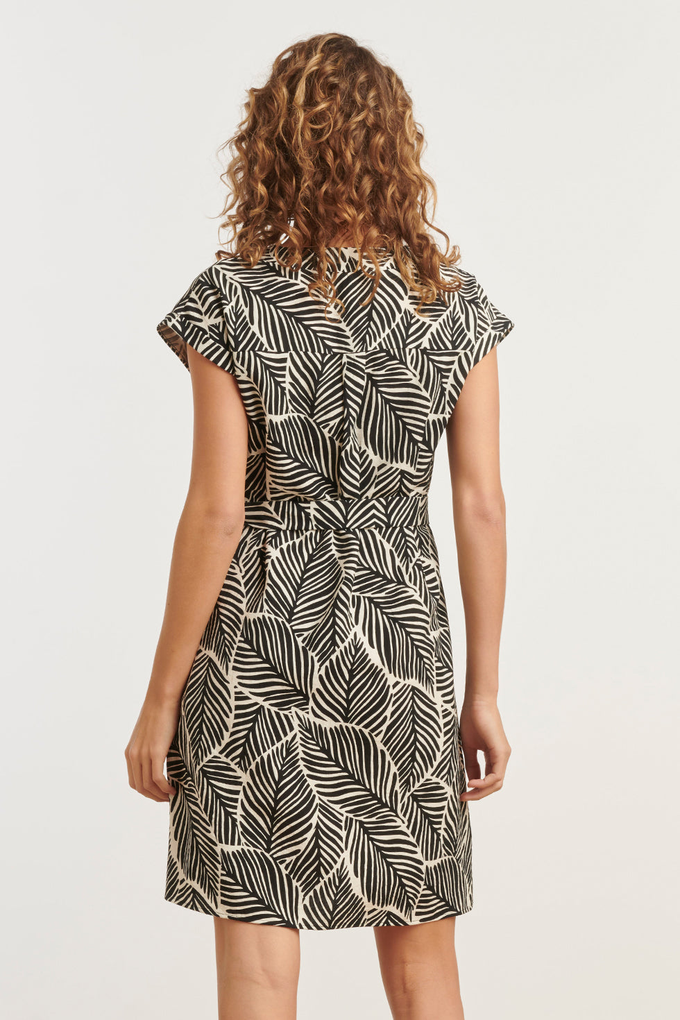 35141, Jurken | Offwhite-Black