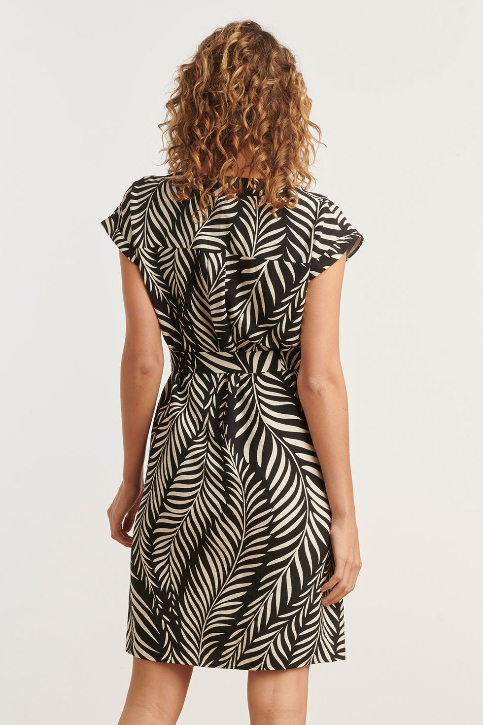 35147, Jurken | Black-Off-White