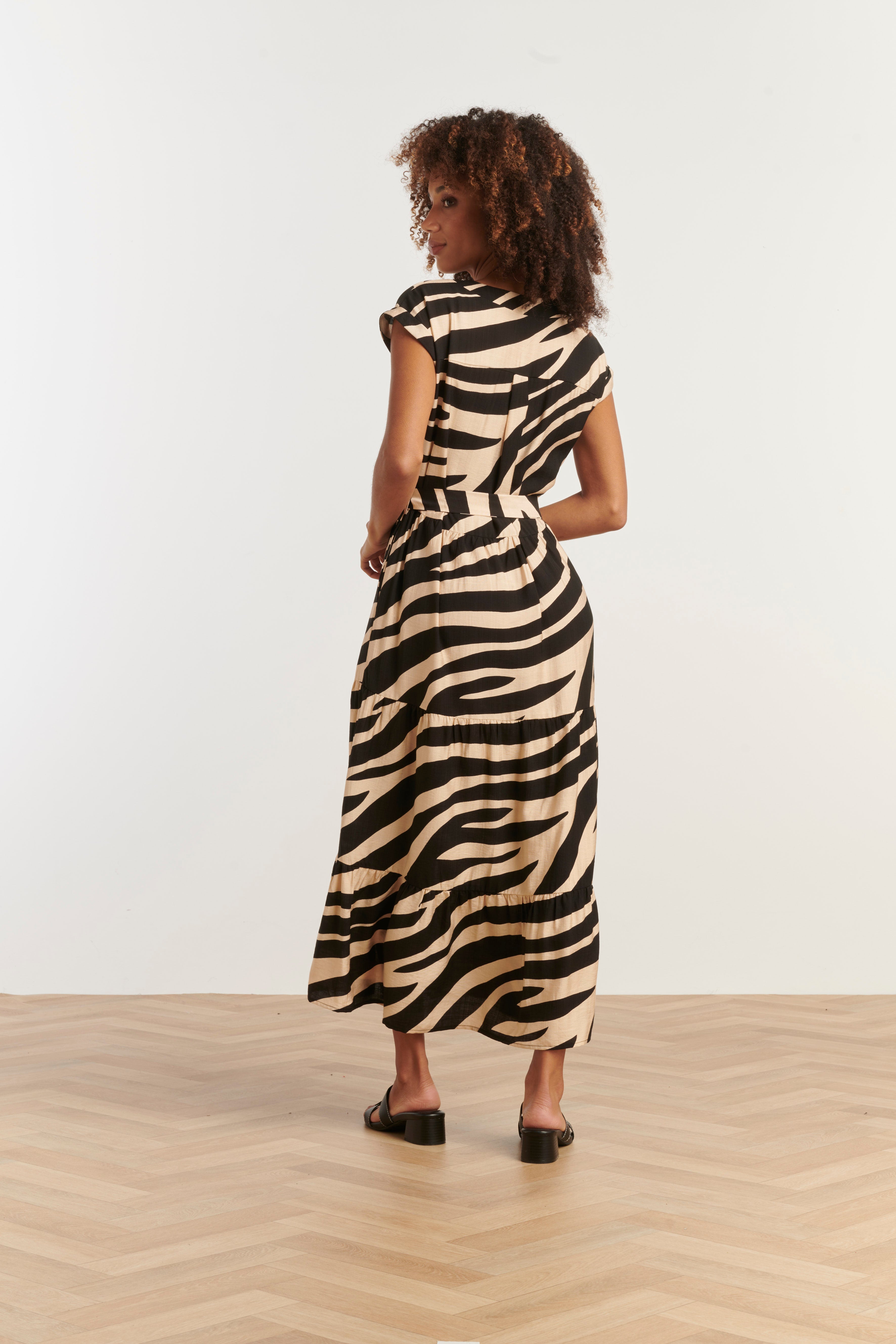 35155, Jurken | Black-Sand