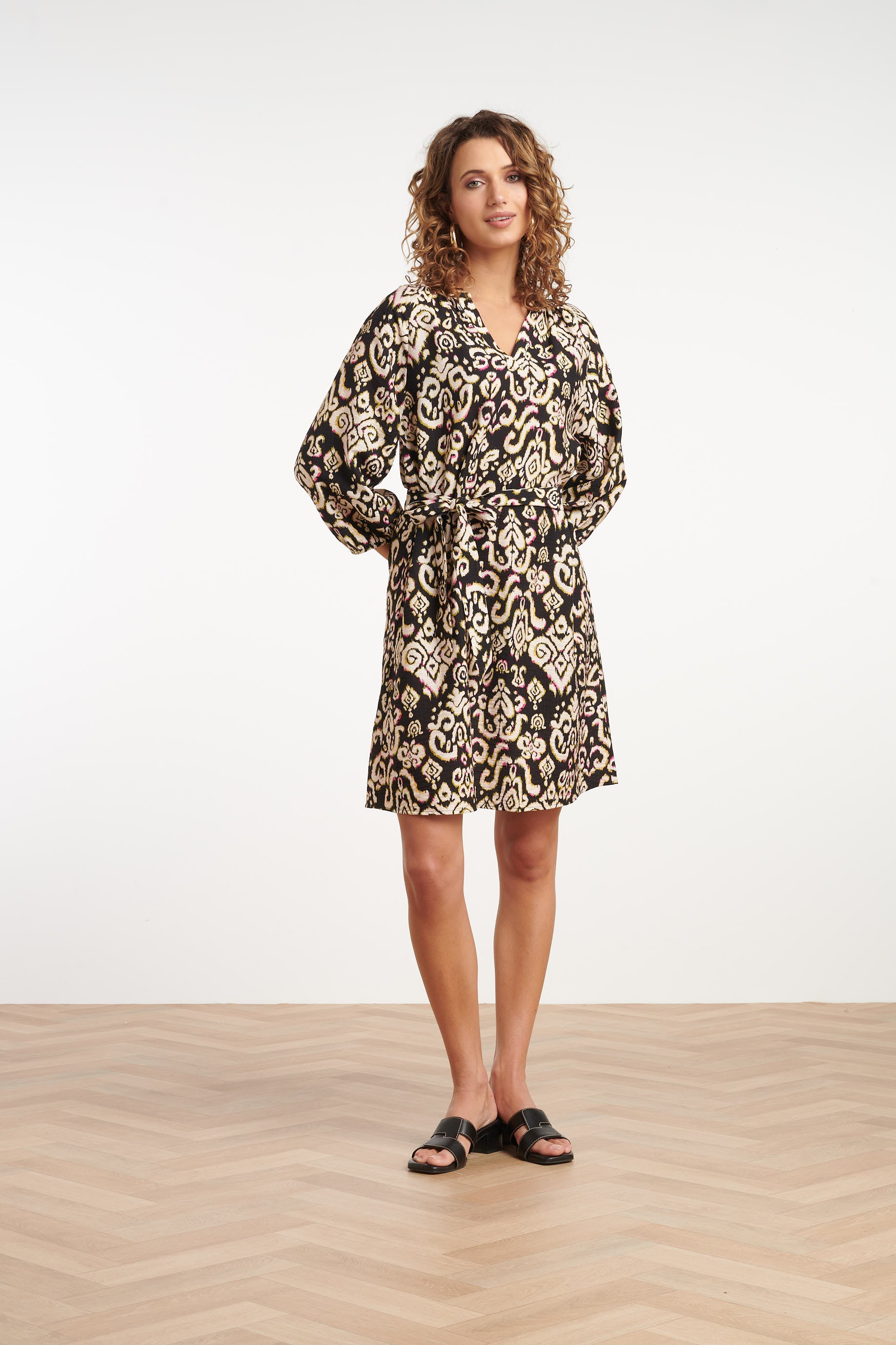 35168, Jurken | Black-Sand