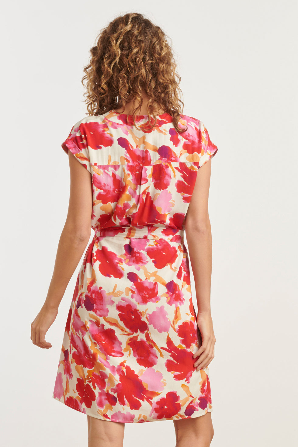 35174, Jurken | Off White - Red