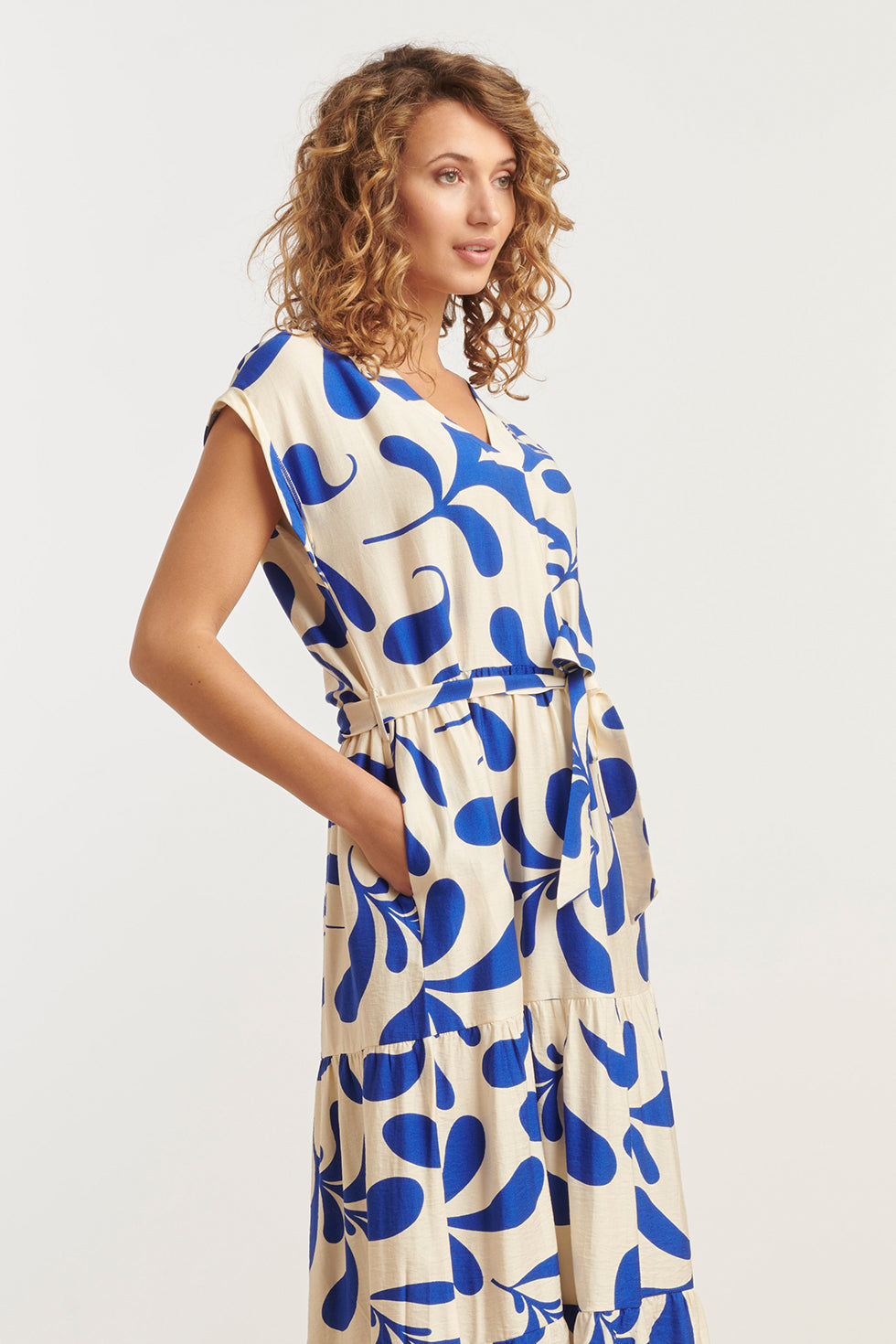 35179, Jurken | Off White - Cobalt