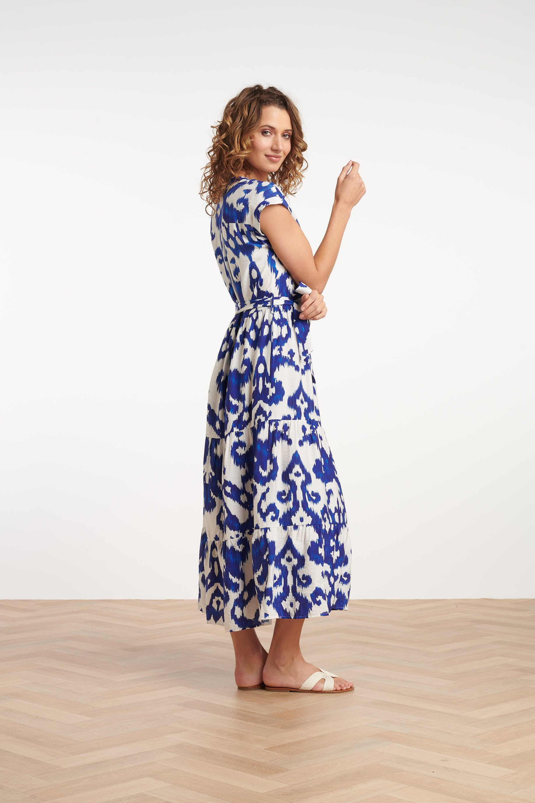 35185, Jurken | Off White-Cobalt Blue