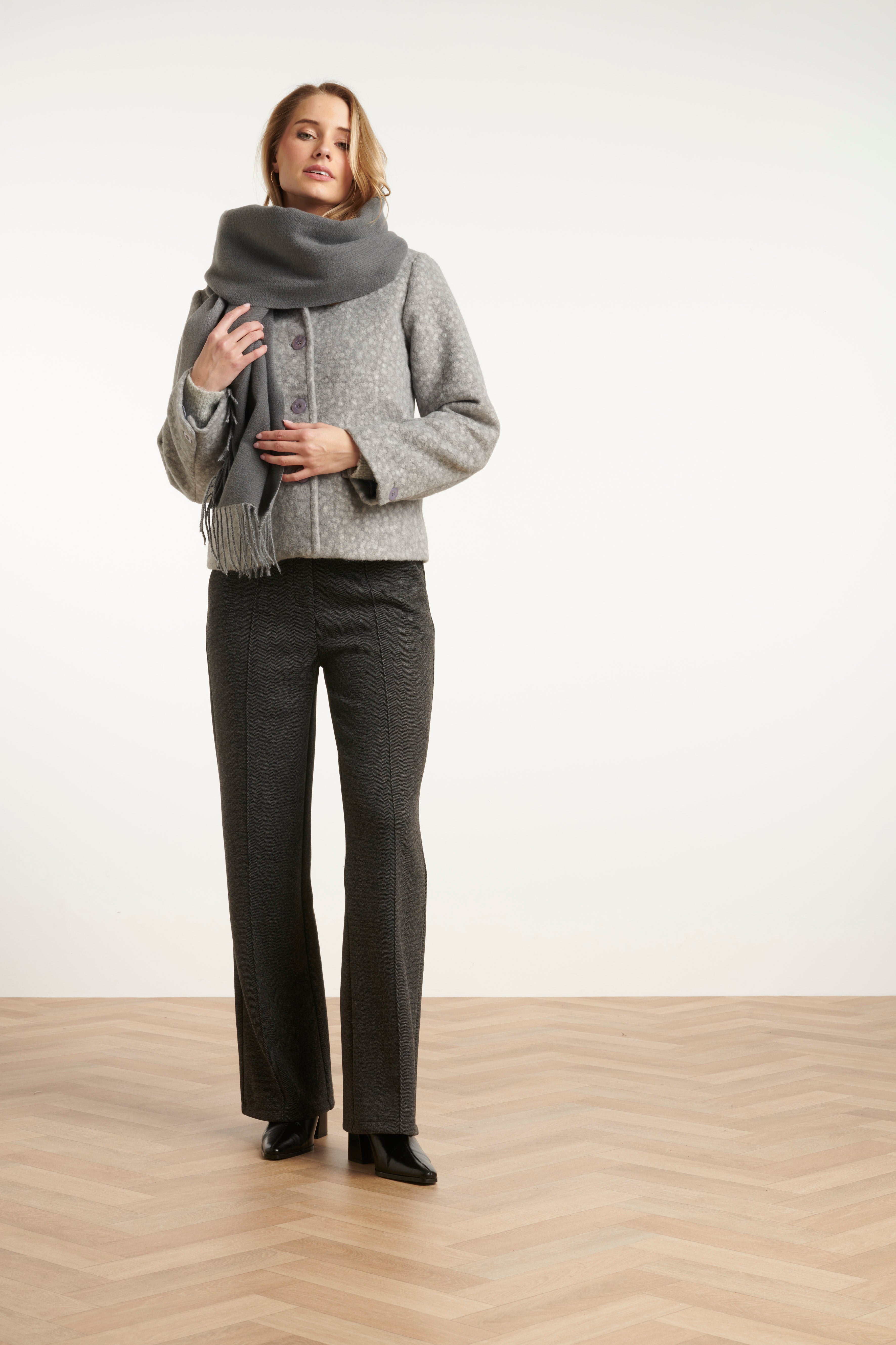 55310 Cobalt Wintersjaal | Grey