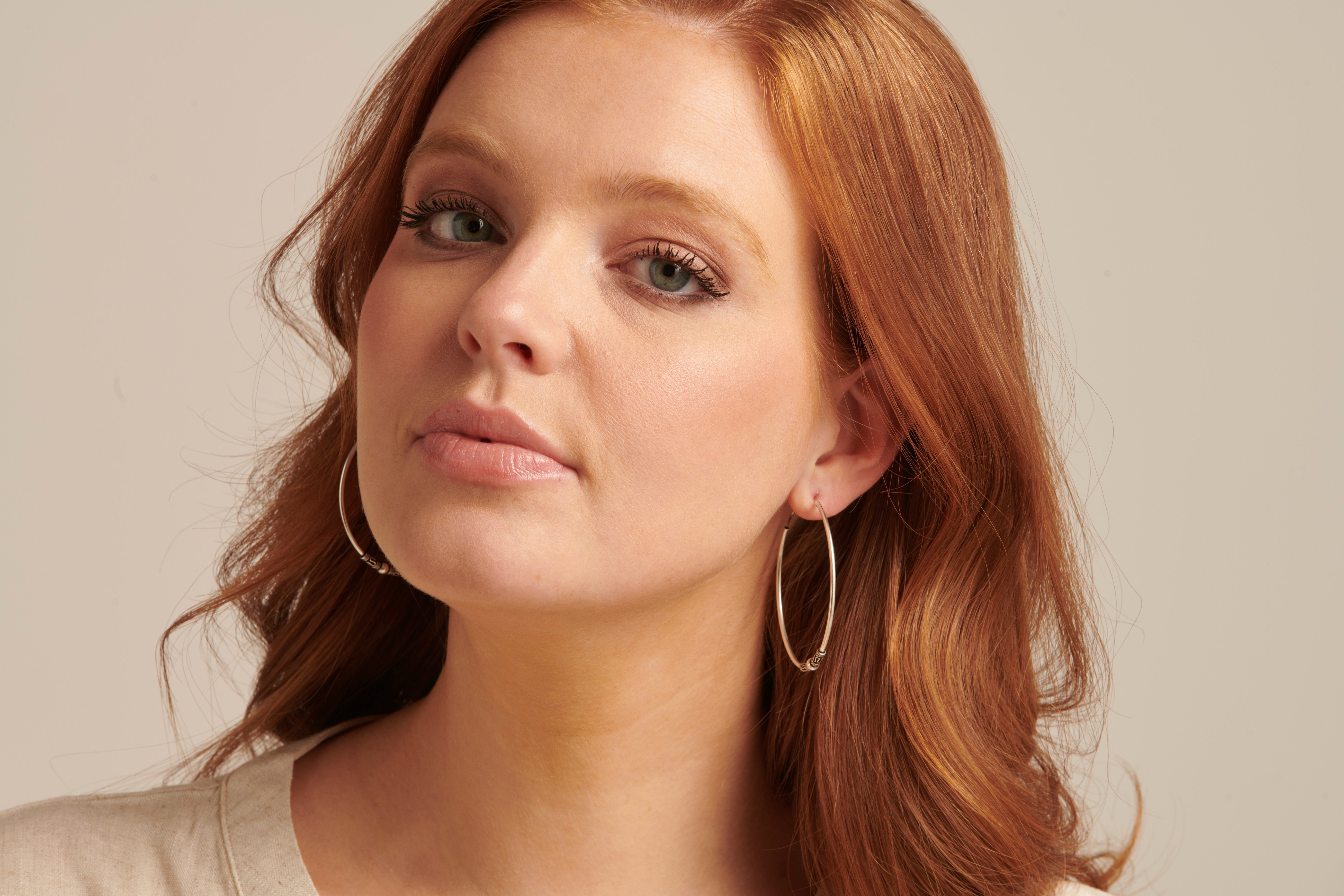 60024 Grote En Bohemian Hoepel Oorbellen | Silver