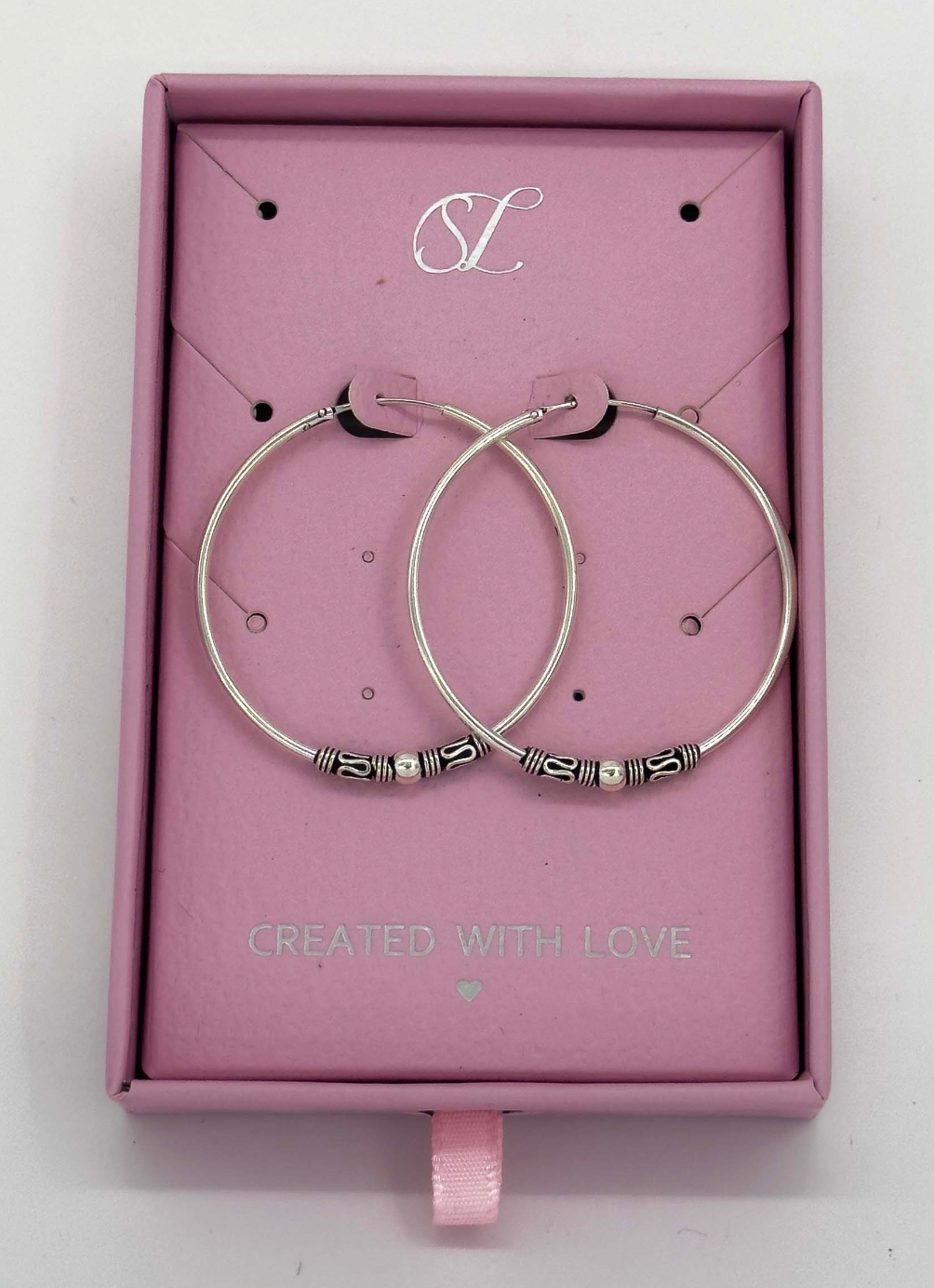 60026 Middelgrote En Bohemian Hoepel Oorbellen | Silver