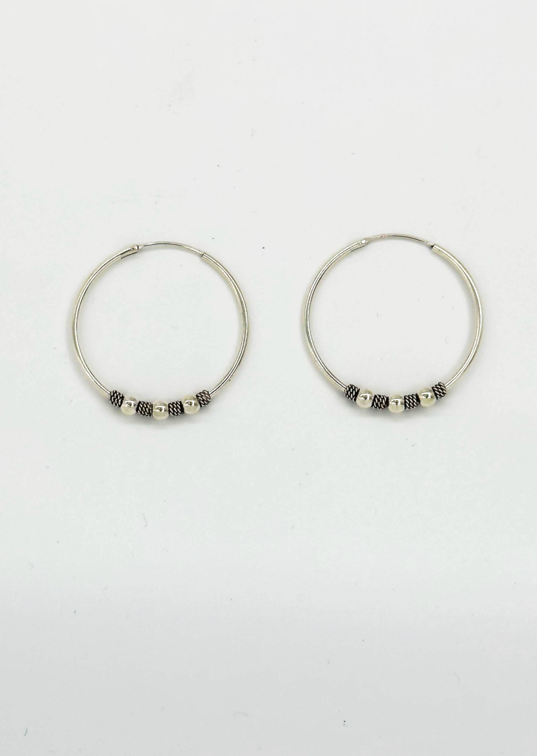 60028 Middelgrote En Bohemian Hoepel Oorbellen | Silver