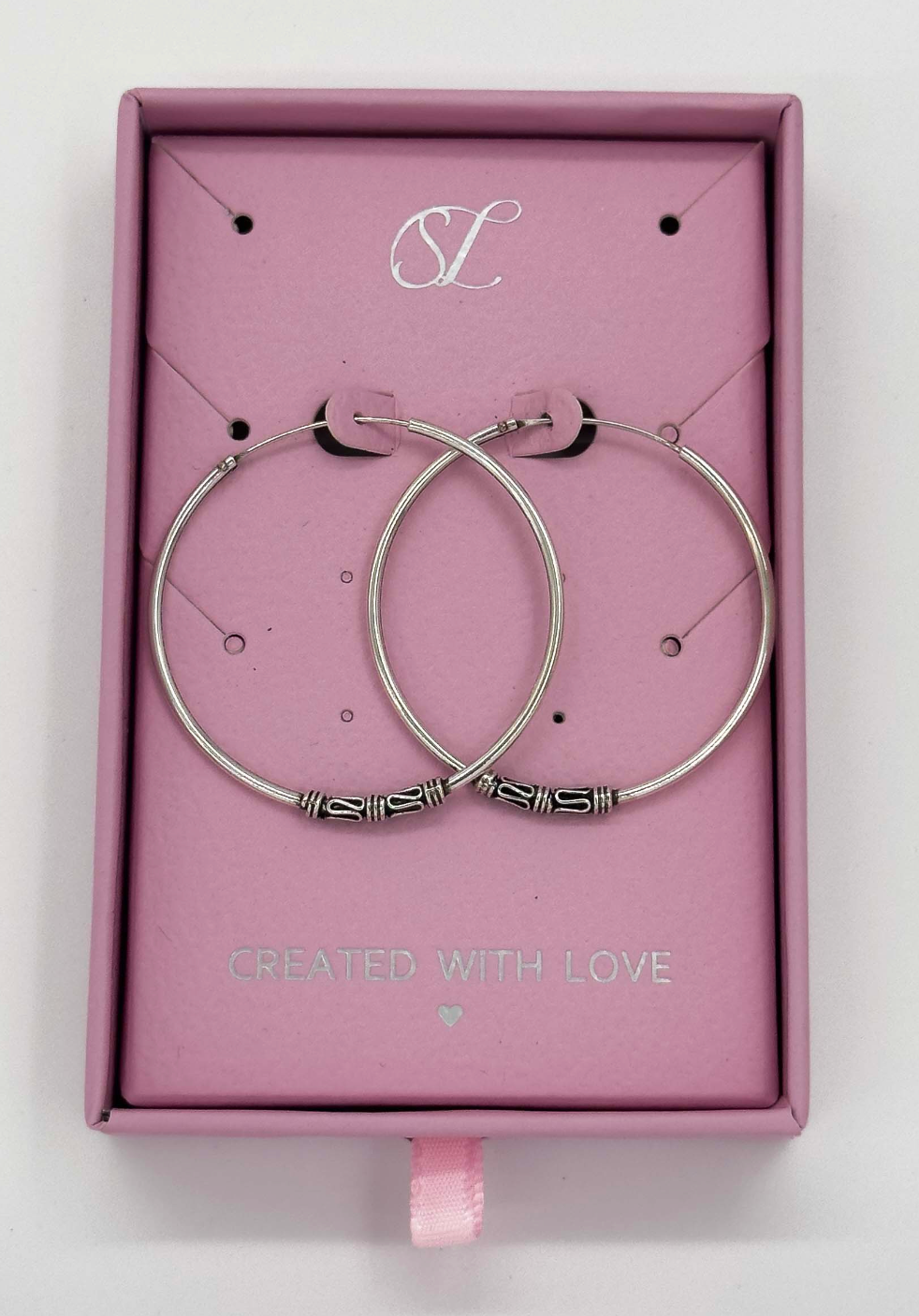 60029 Middelgrote En Bohemian Hoepel Oorbellen | Silver