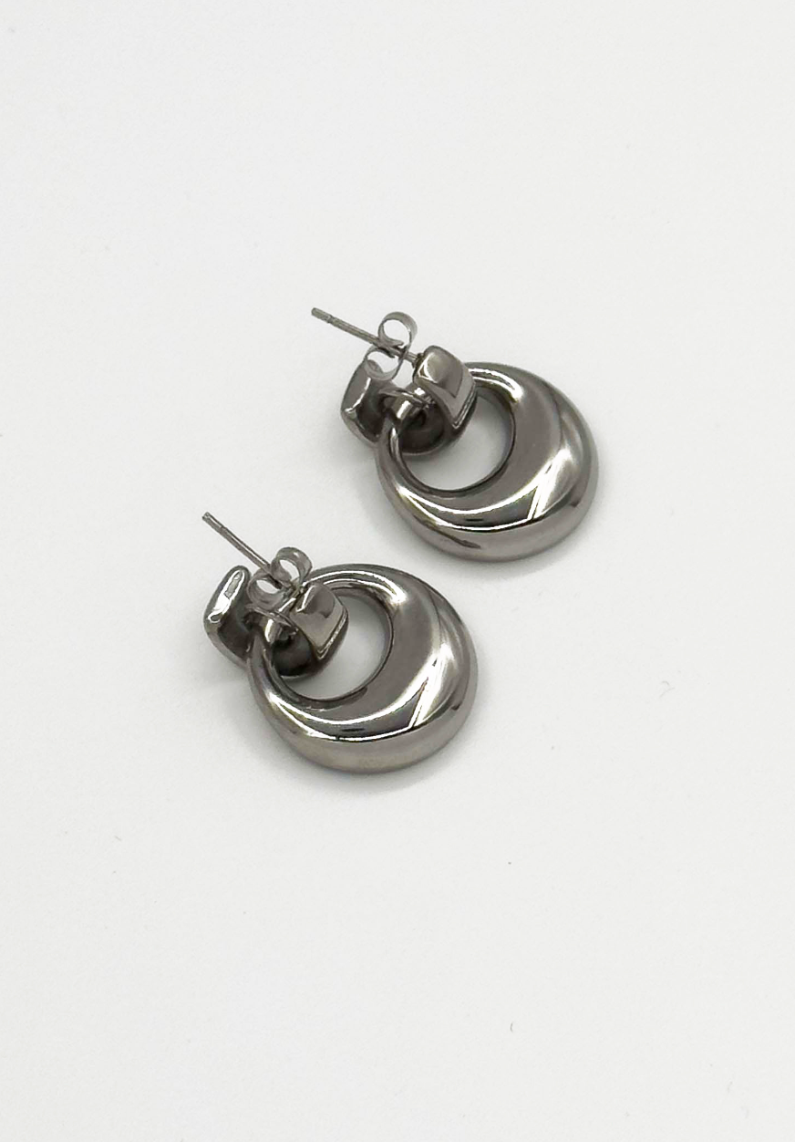 60056 RoestvrijstalEn en Tweedelige Hoepel Oorbellen | Silver