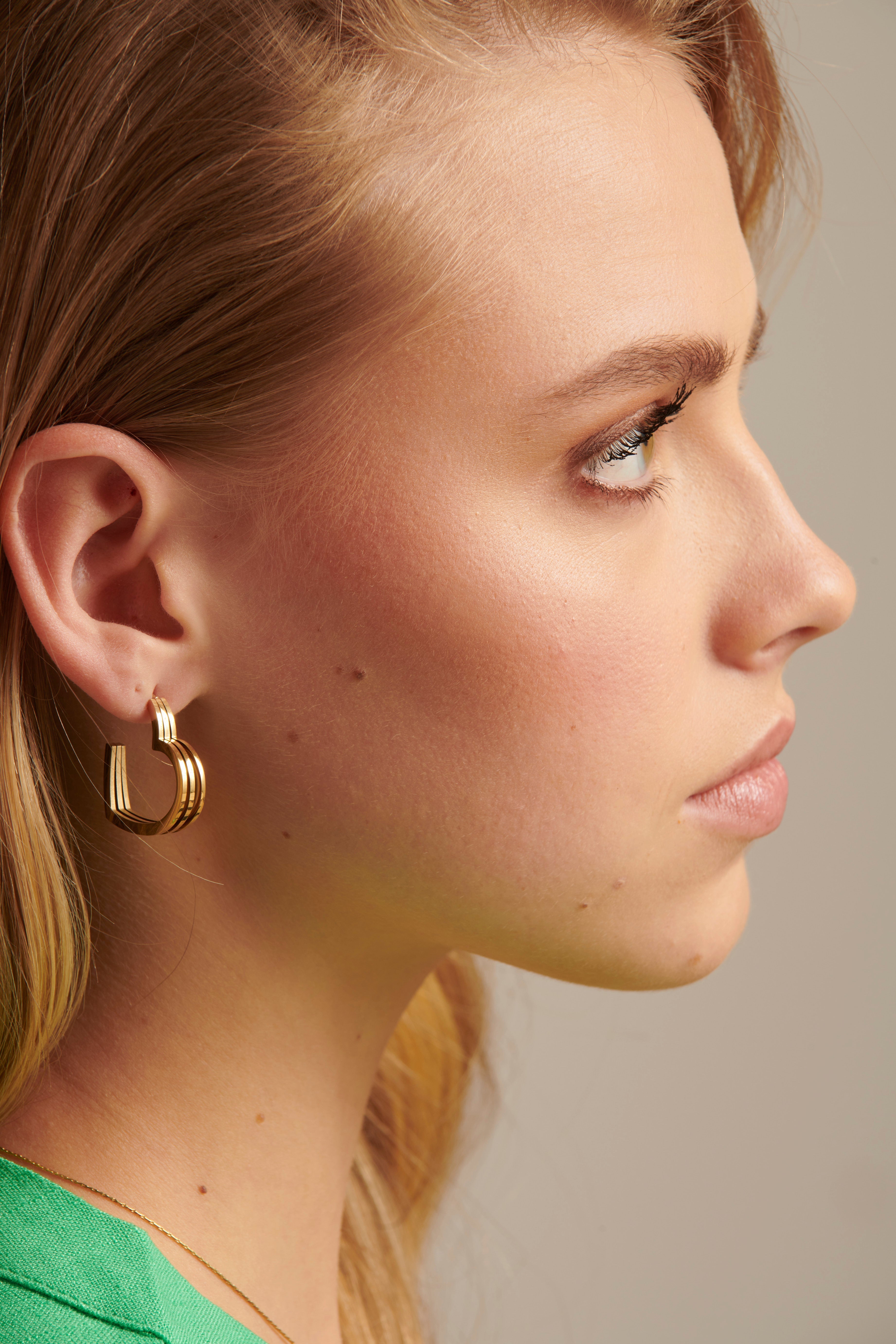 60059 Roestvrijstalen Hartvormige Hoepel Oorbellen | Gold