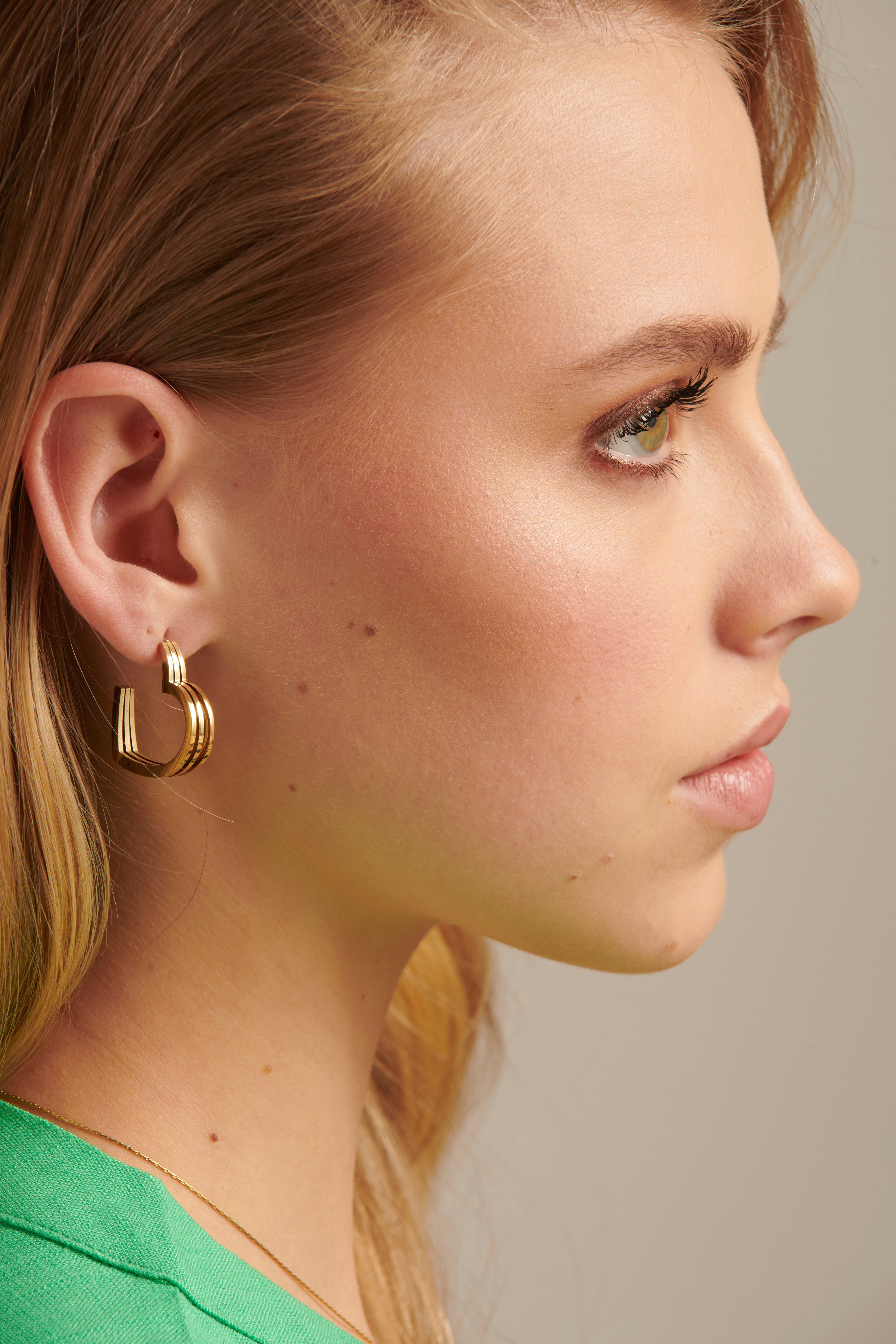 60059 Roestvrijstalen Hartvormige Hoepel Oorbellen | Gold