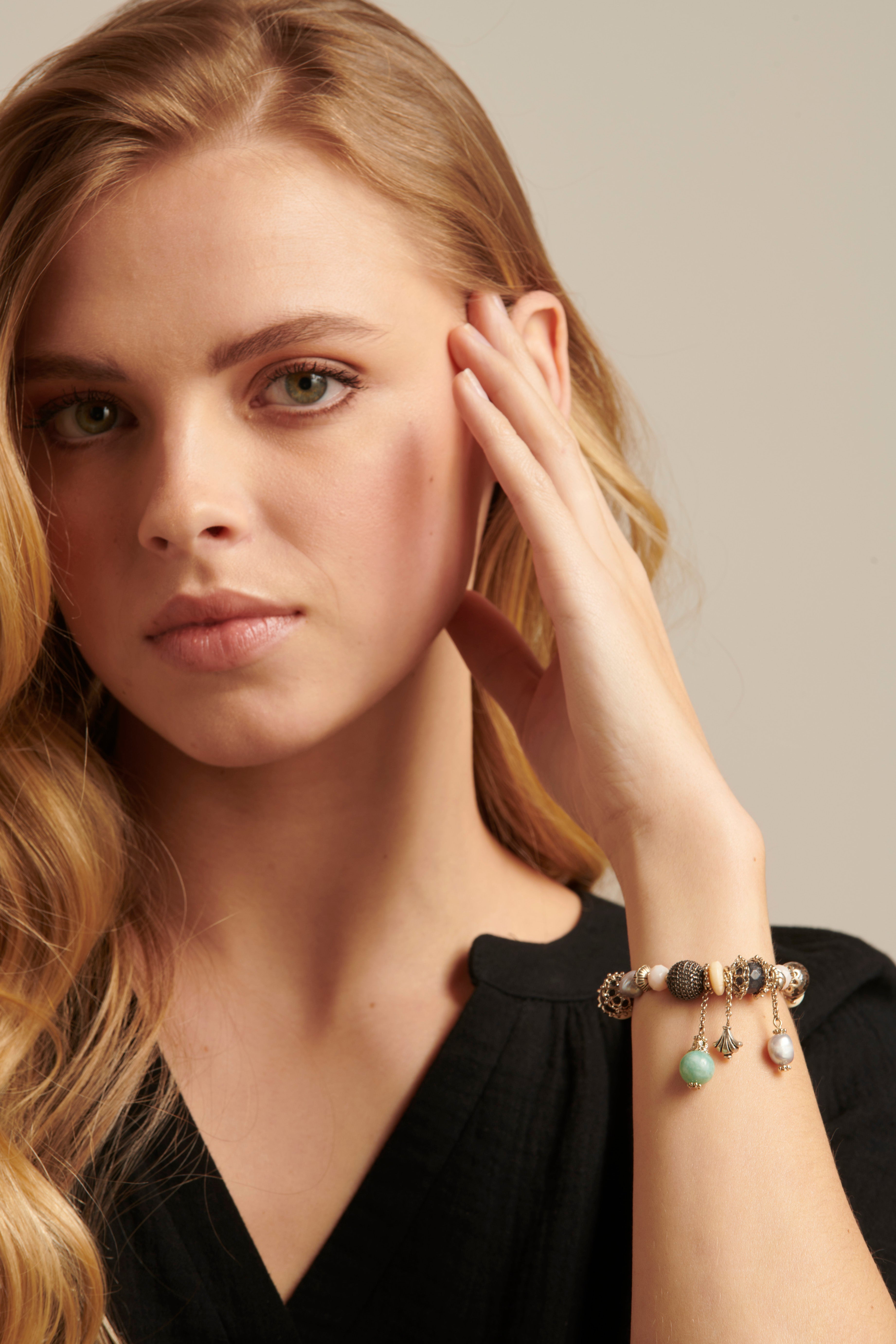 62005 Elastische Armband Met Mix Van Parelskwartsstenen | Muticolour