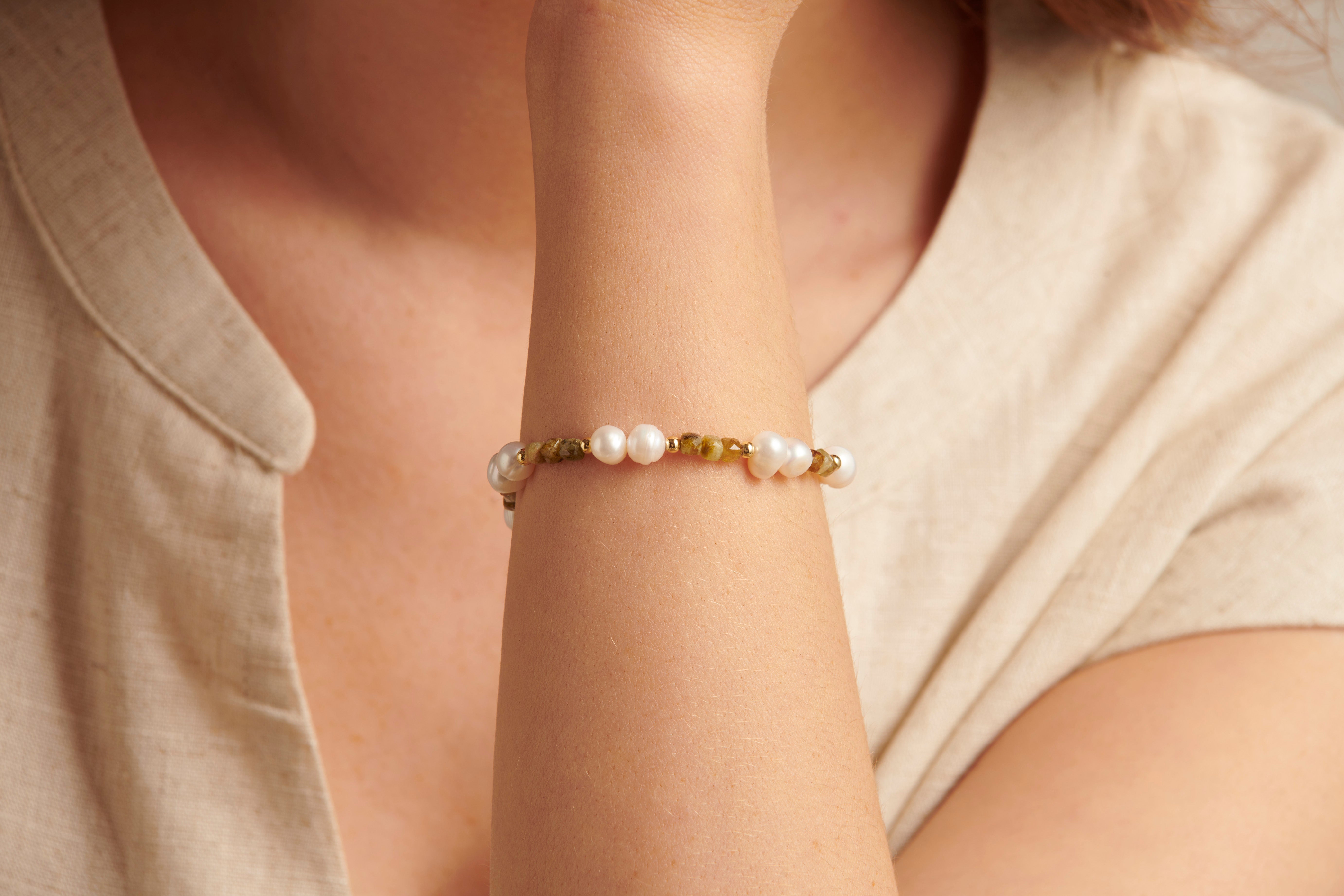 62013 Elastische Armband Met Mix Van Parelskwartsstenen | Muticolour