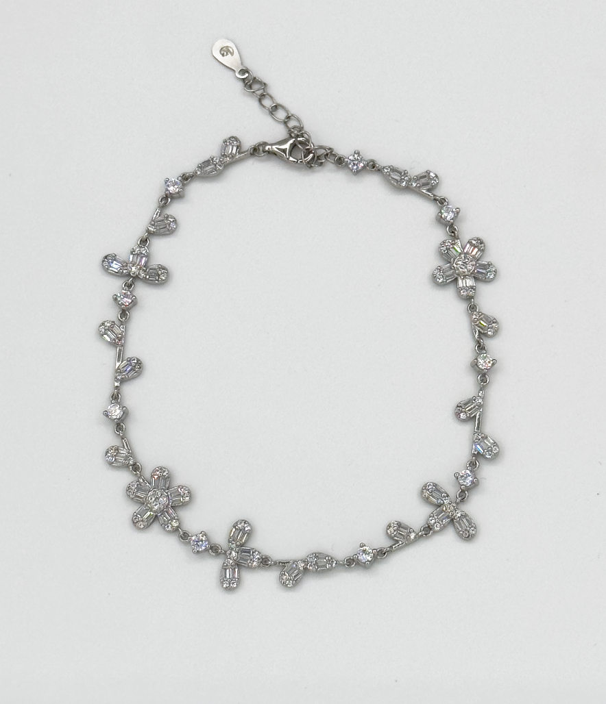 62037 En Armband Met Bloemkralenzirkoon Kristallen | Silver