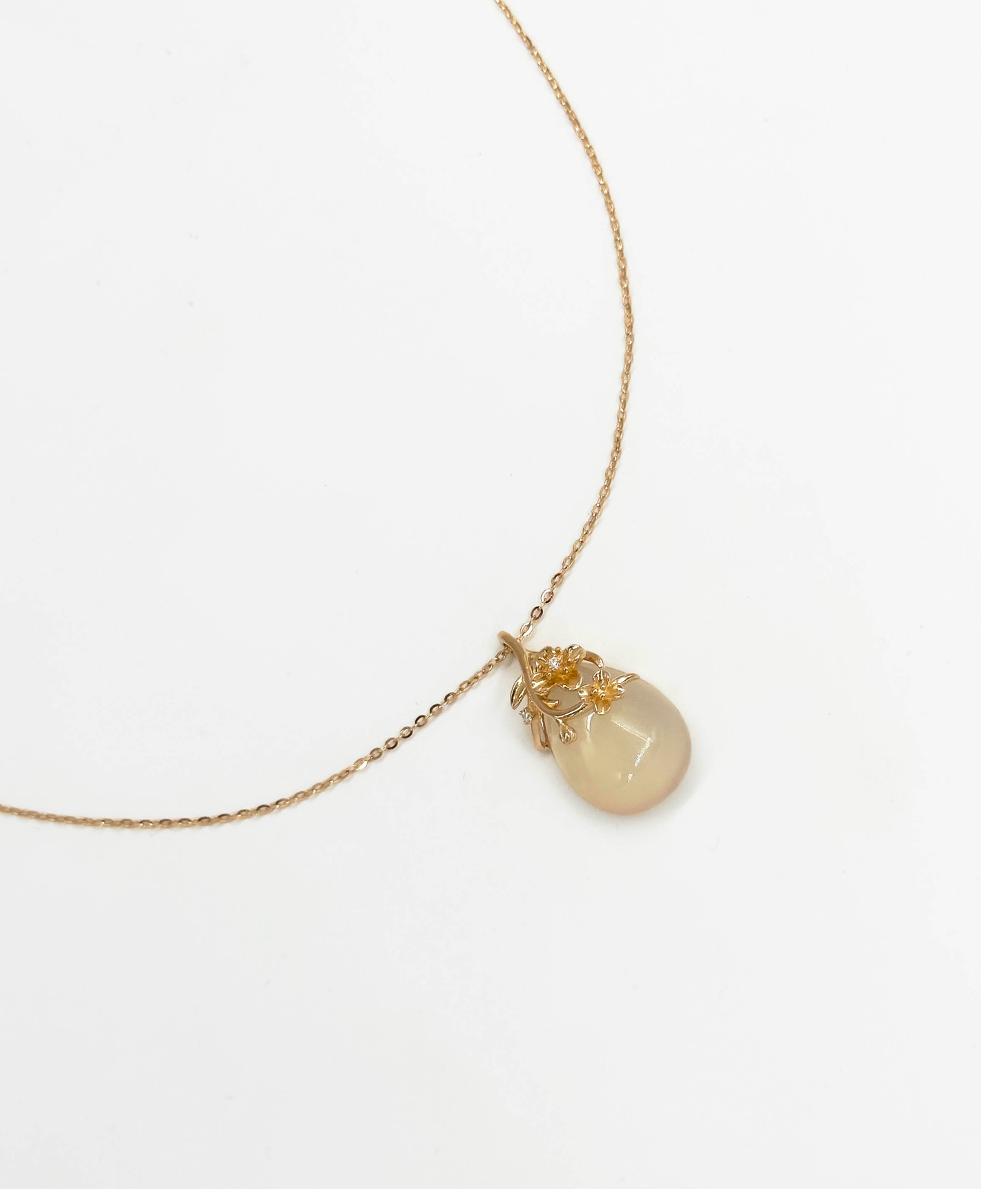 64030 Fijn En Kettingkoper Met Hetian Jade Steen | Copper