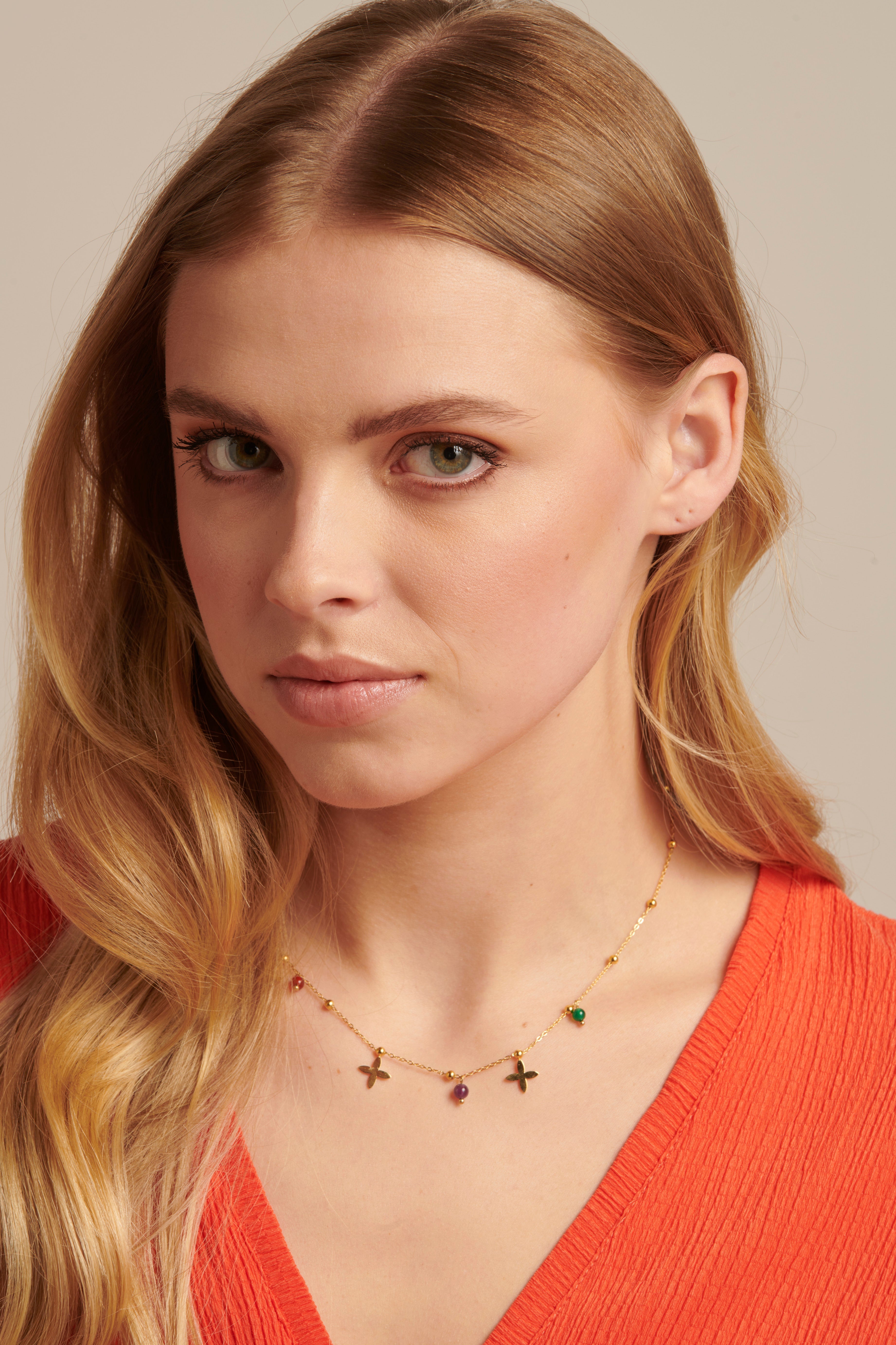 64051 Fijne Roestvrijstalen Ketting Met Bloemvormige Hangerskwartsstenen | Gold