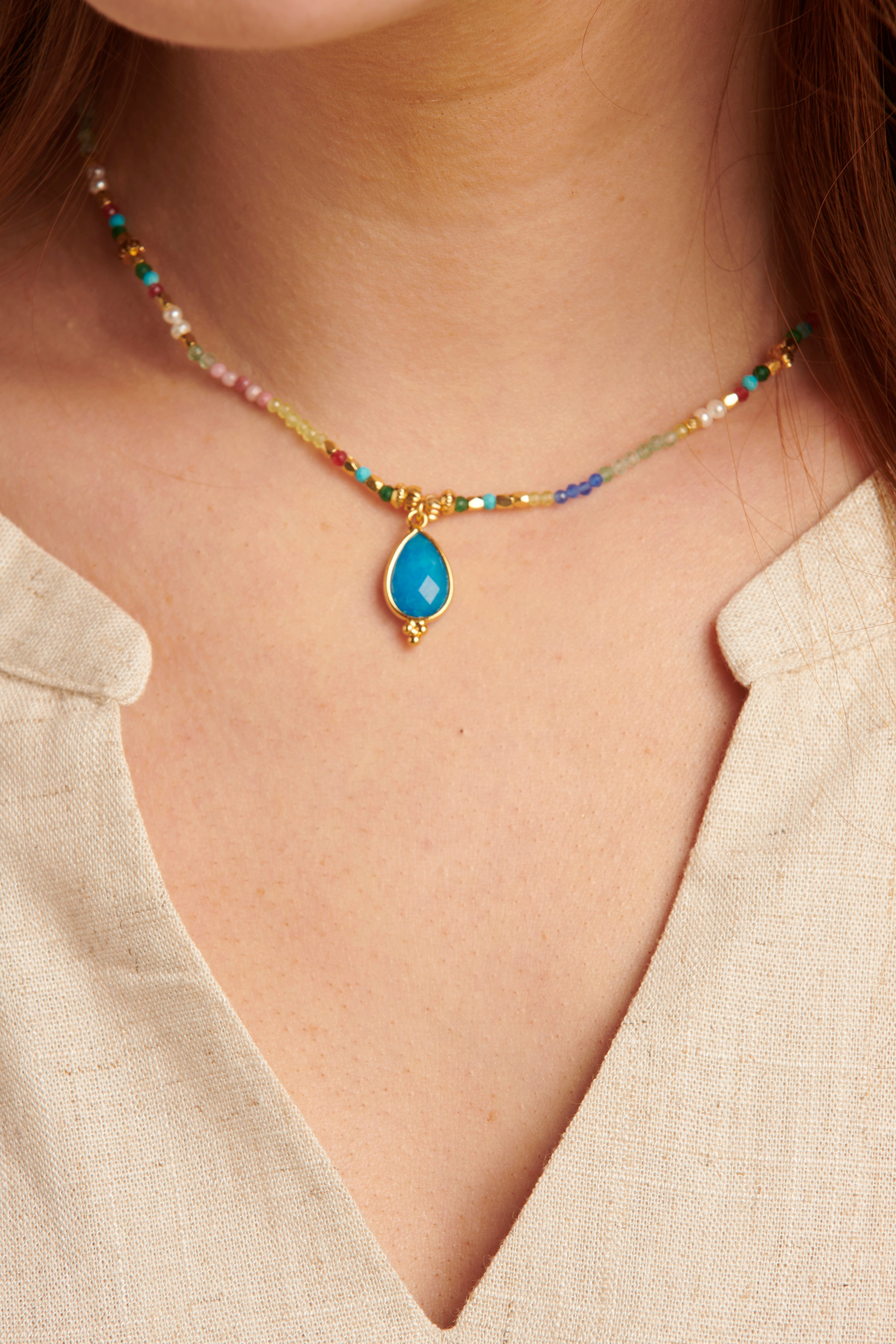 64054 Dubbellaags Steen Kralen Ketting Met Grote Kwarts Hanger | Muticolour