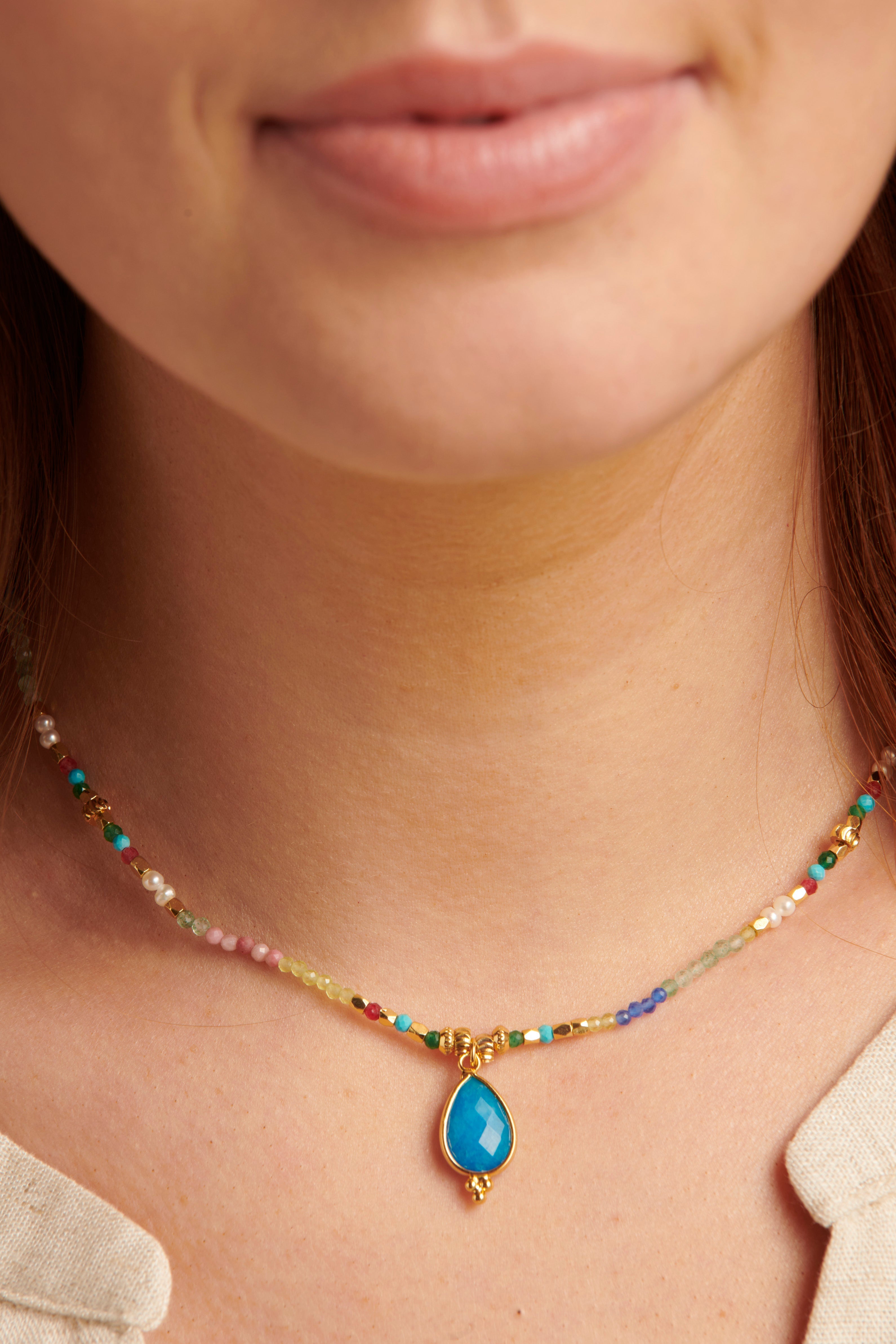 64054 Dubbellaags Steen Kralen Ketting Met Grote Kwarts Hanger | Muticolour