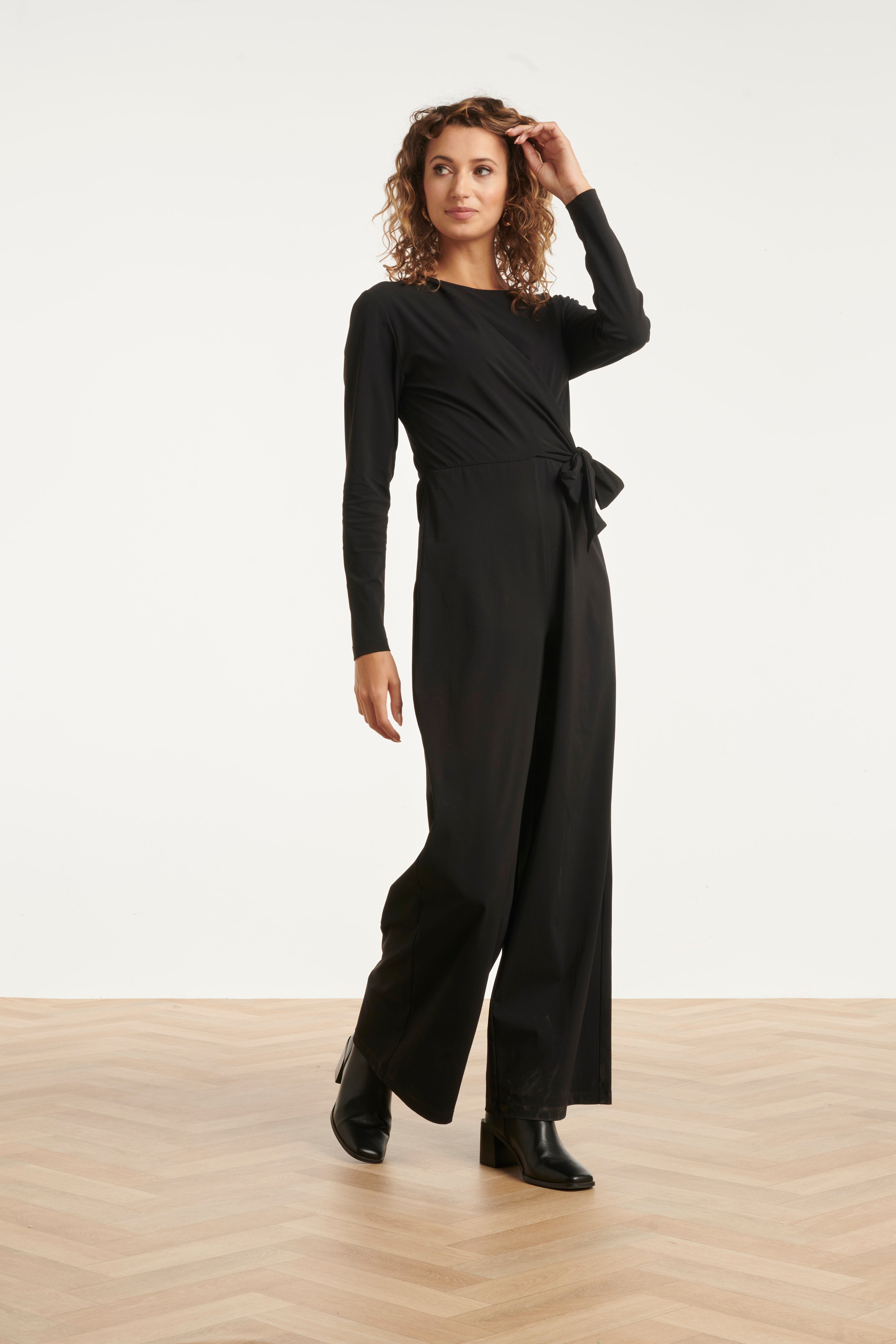 Jumpsuit Met Ronde Hals In Travelkwaliteit | Black