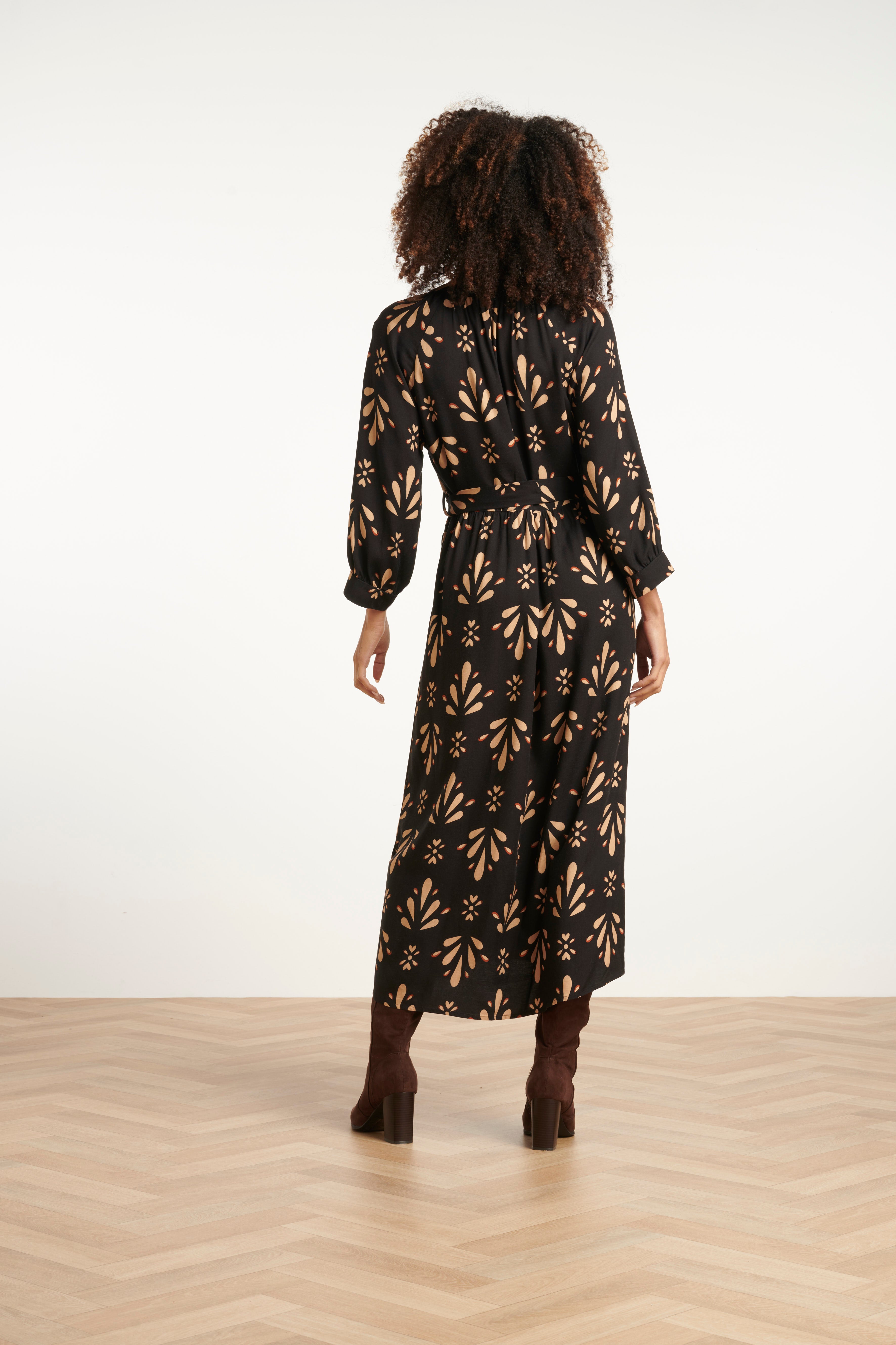 Ornament Geprint Maxi Jurk In Zwart En Camel | Black - Camel