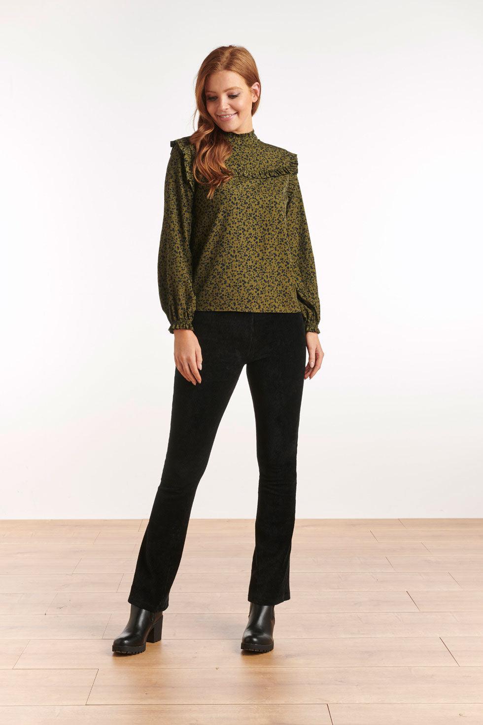 22541 Bladeren Ruffle Top