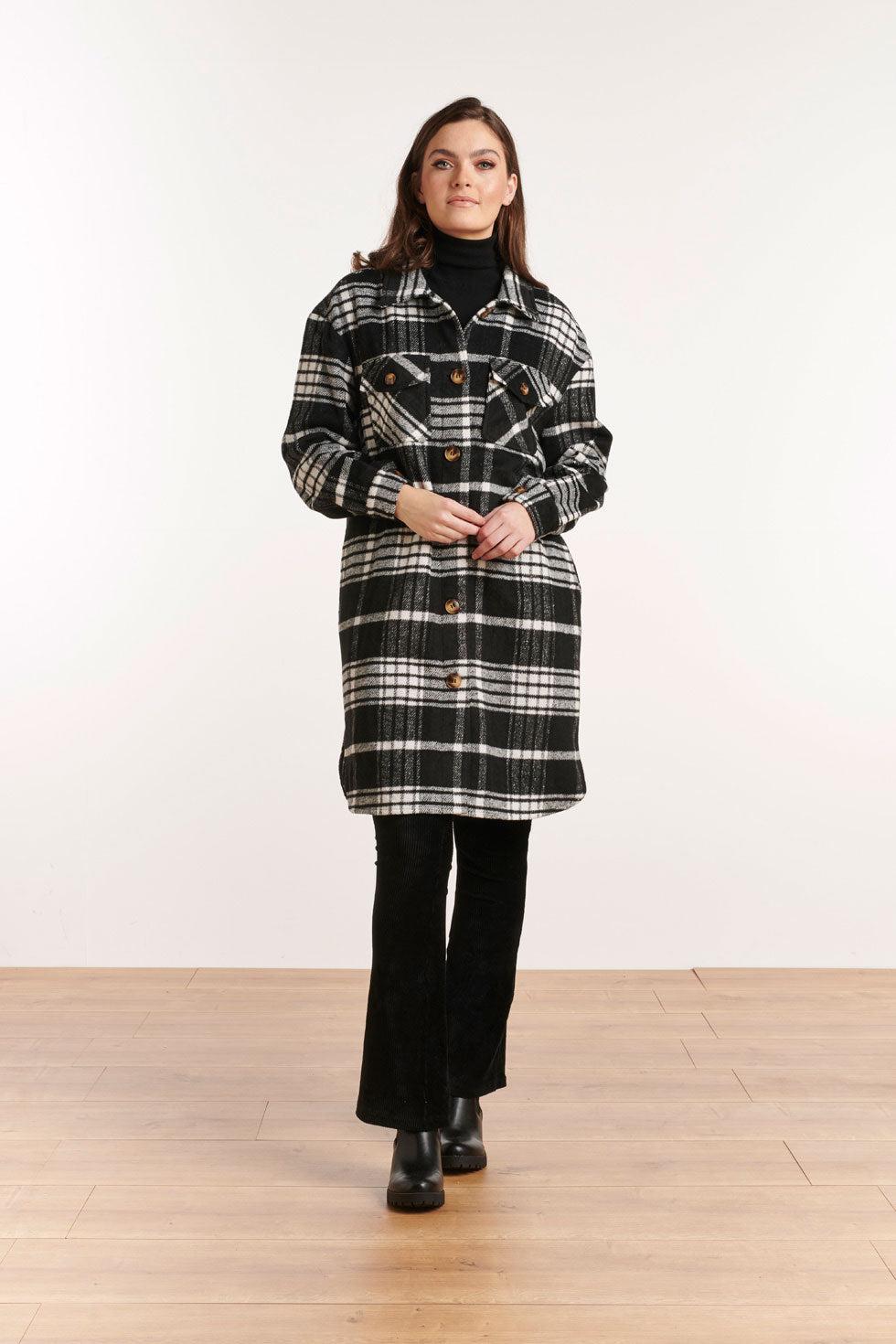 22571 Geruite Half Lange Jas
