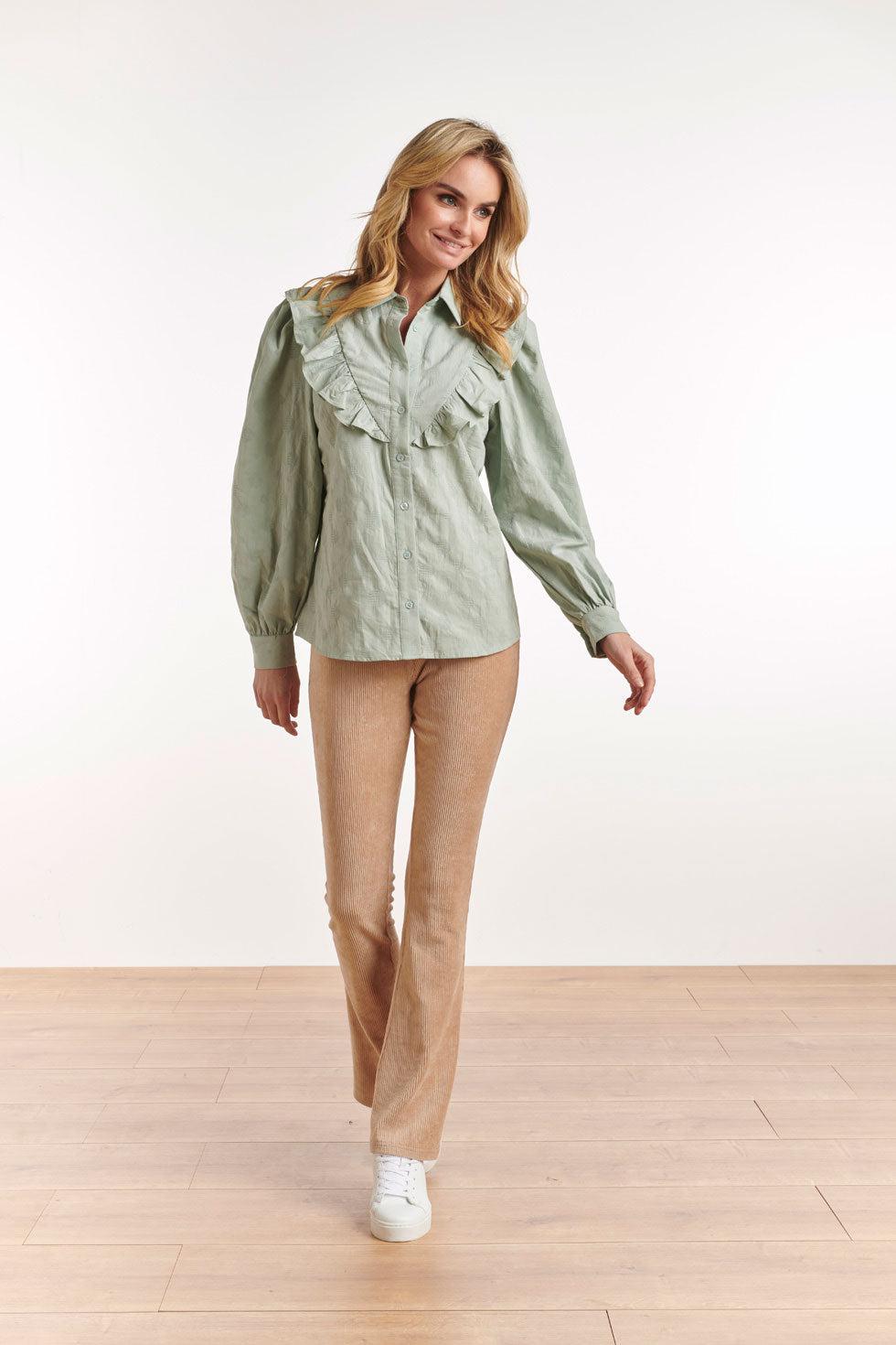 22584 Ruffle Blouse Van Katoen Groen